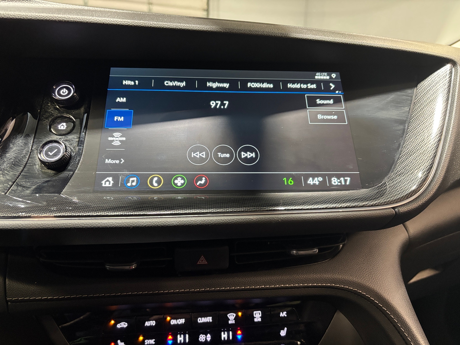 Thumbnail: 2022 Buick Envision - 4