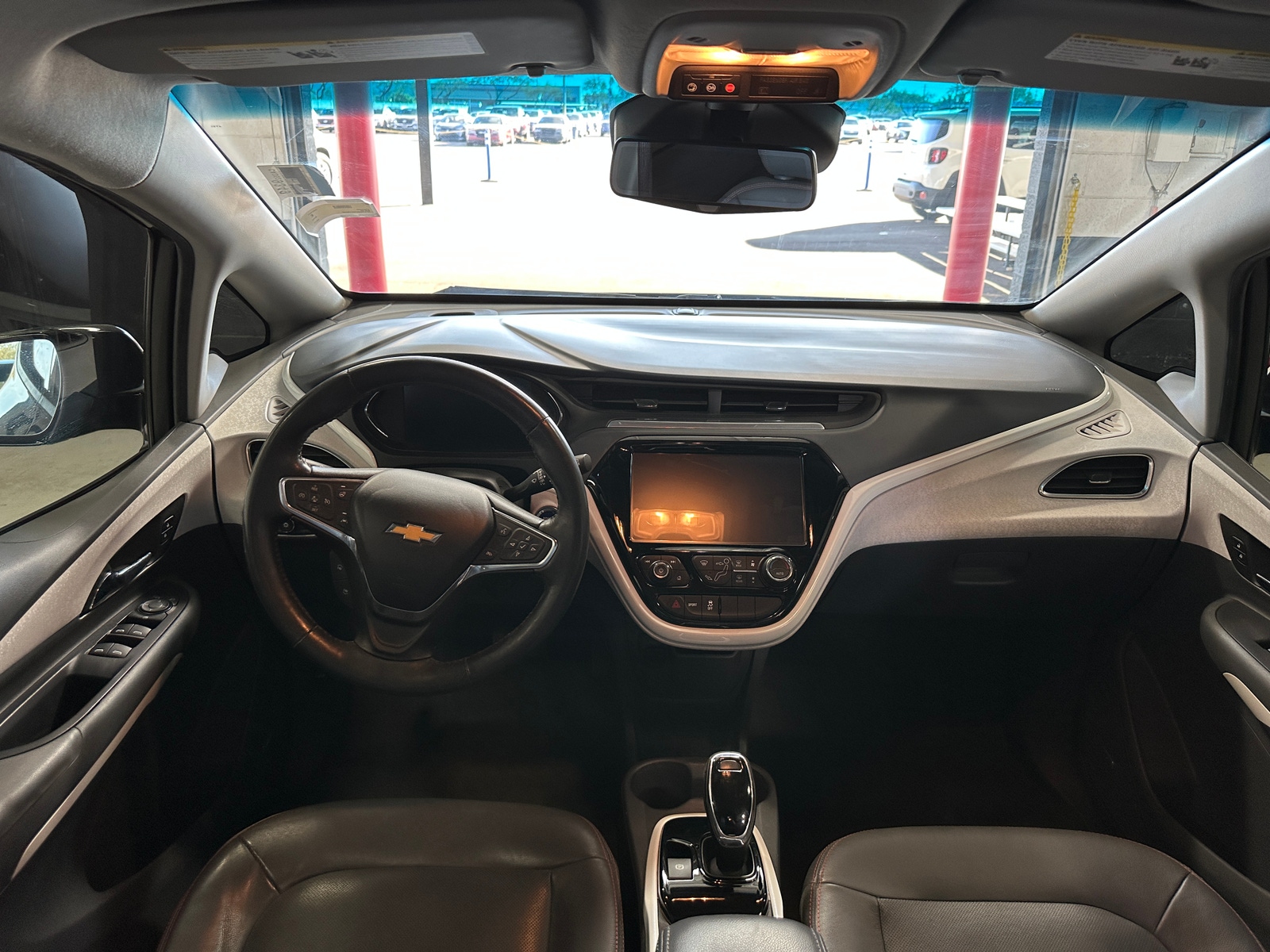 Thumbnail: 2017 Chevrolet Bolt EV - 2