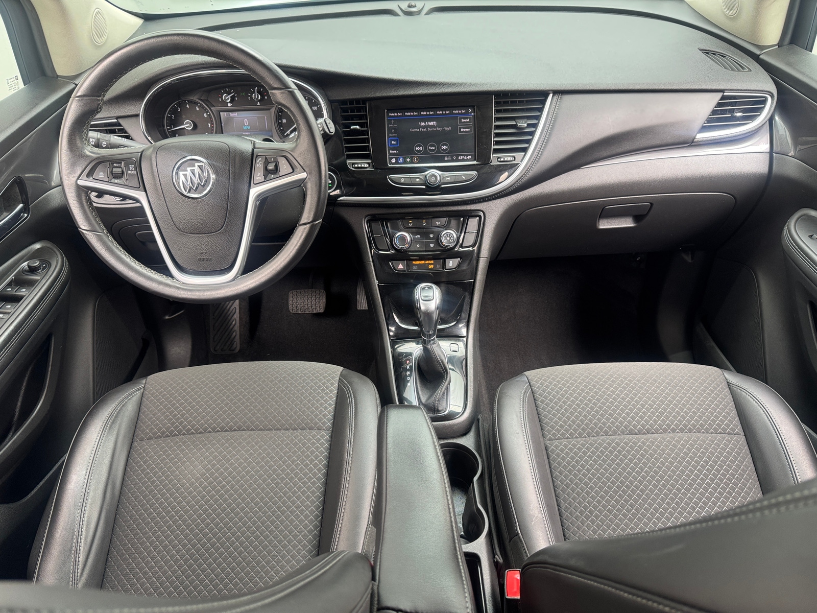 Thumbnail: 2022 Buick Encore - 3