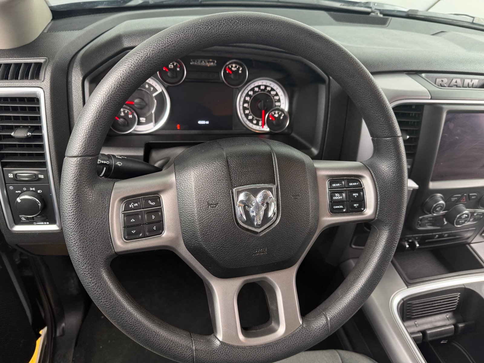 Thumbnail: 2023 RAM 1500 Classic - 5