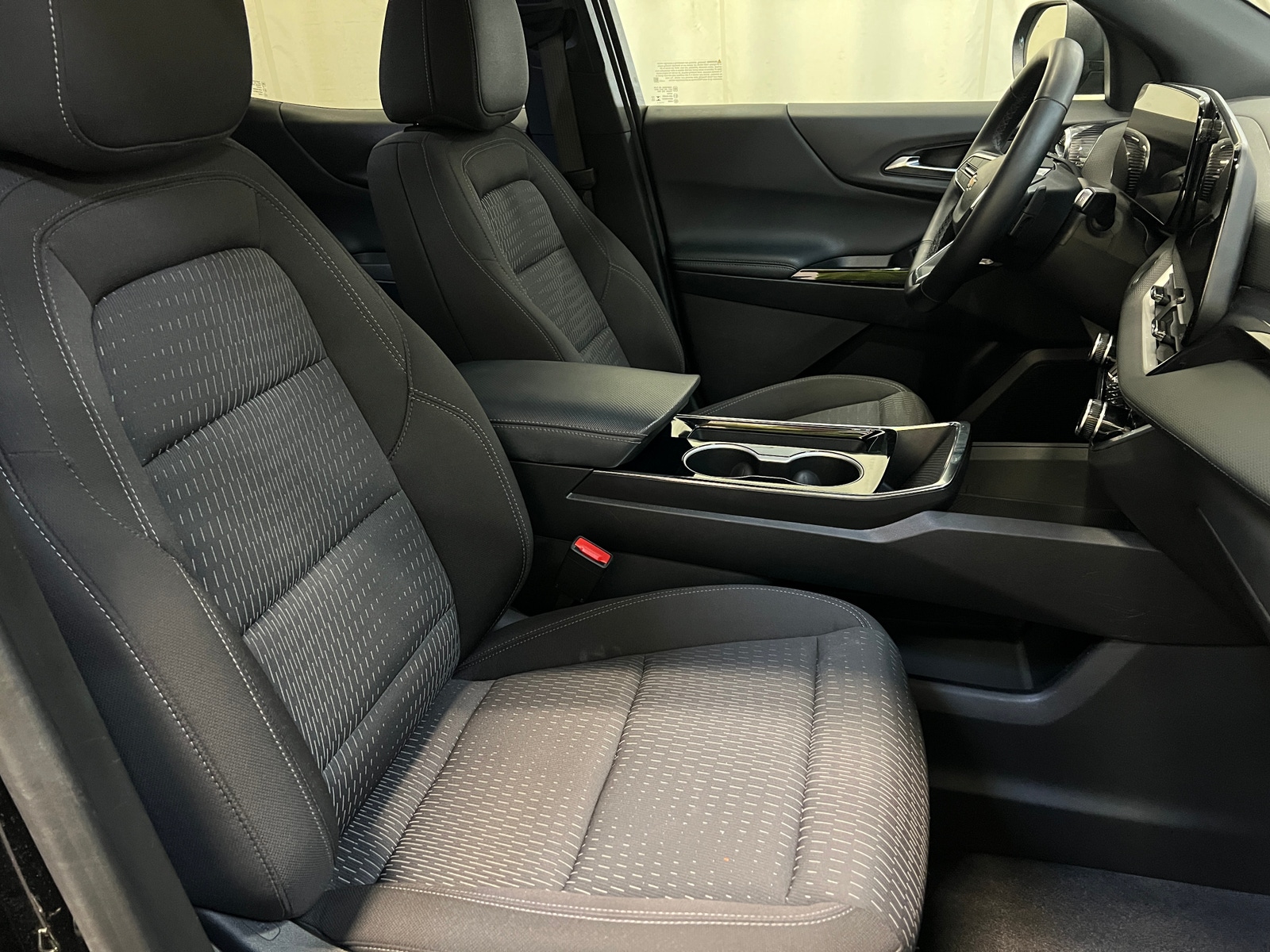 Thumbnail: 2025 Chevrolet Equinox - 2