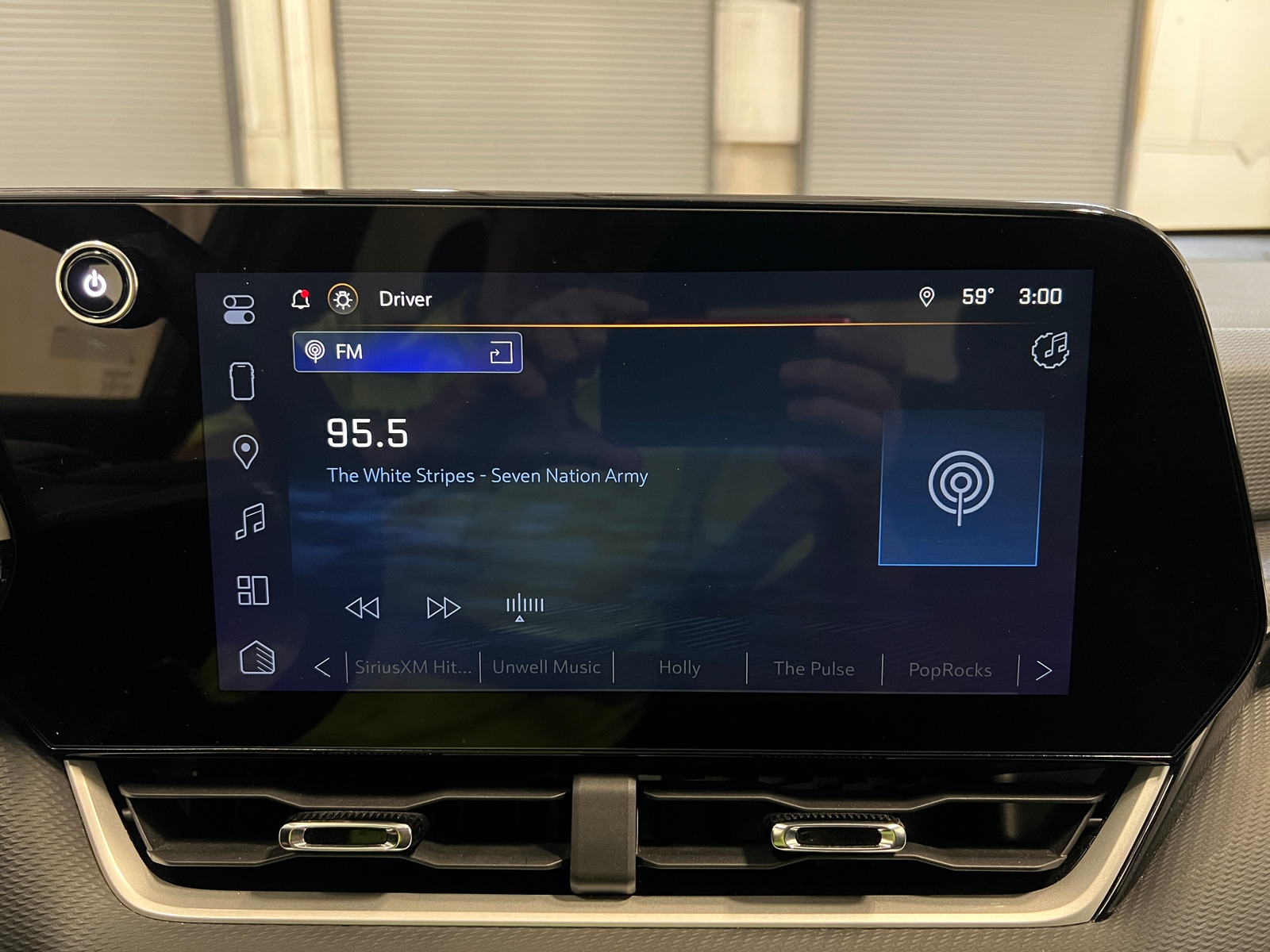 Thumbnail: 2025 Chevrolet Equinox - 4