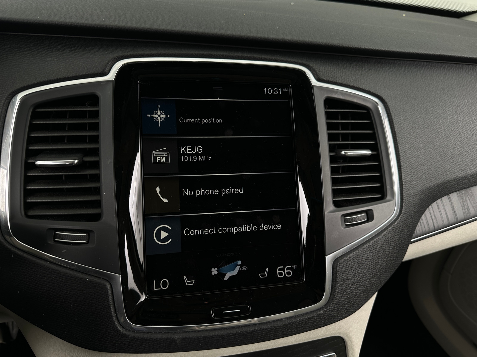 Thumbnail: 2020 Volvo XC90 - 3