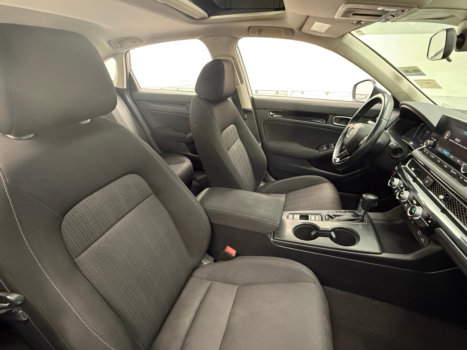 Thumbnail: 2022 Honda Civic - 2