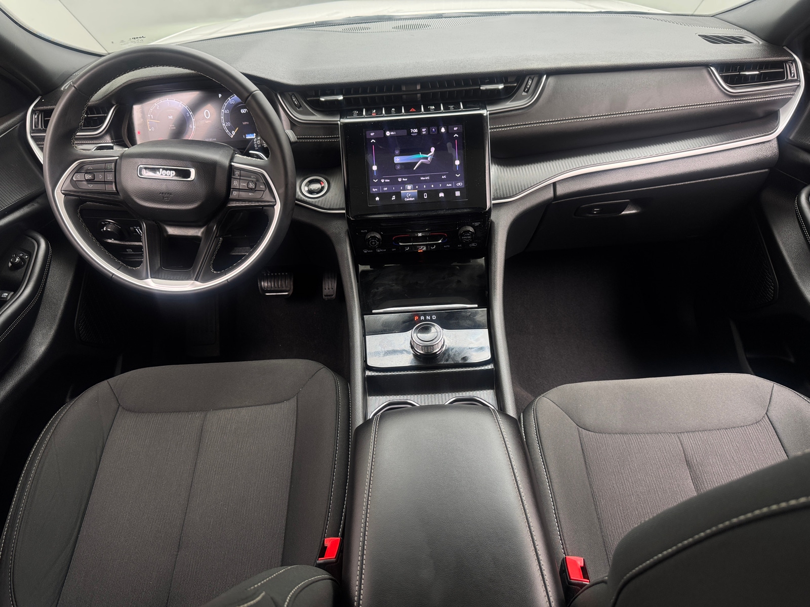 Thumbnail: 2025 Jeep Grand Cherokee - 3