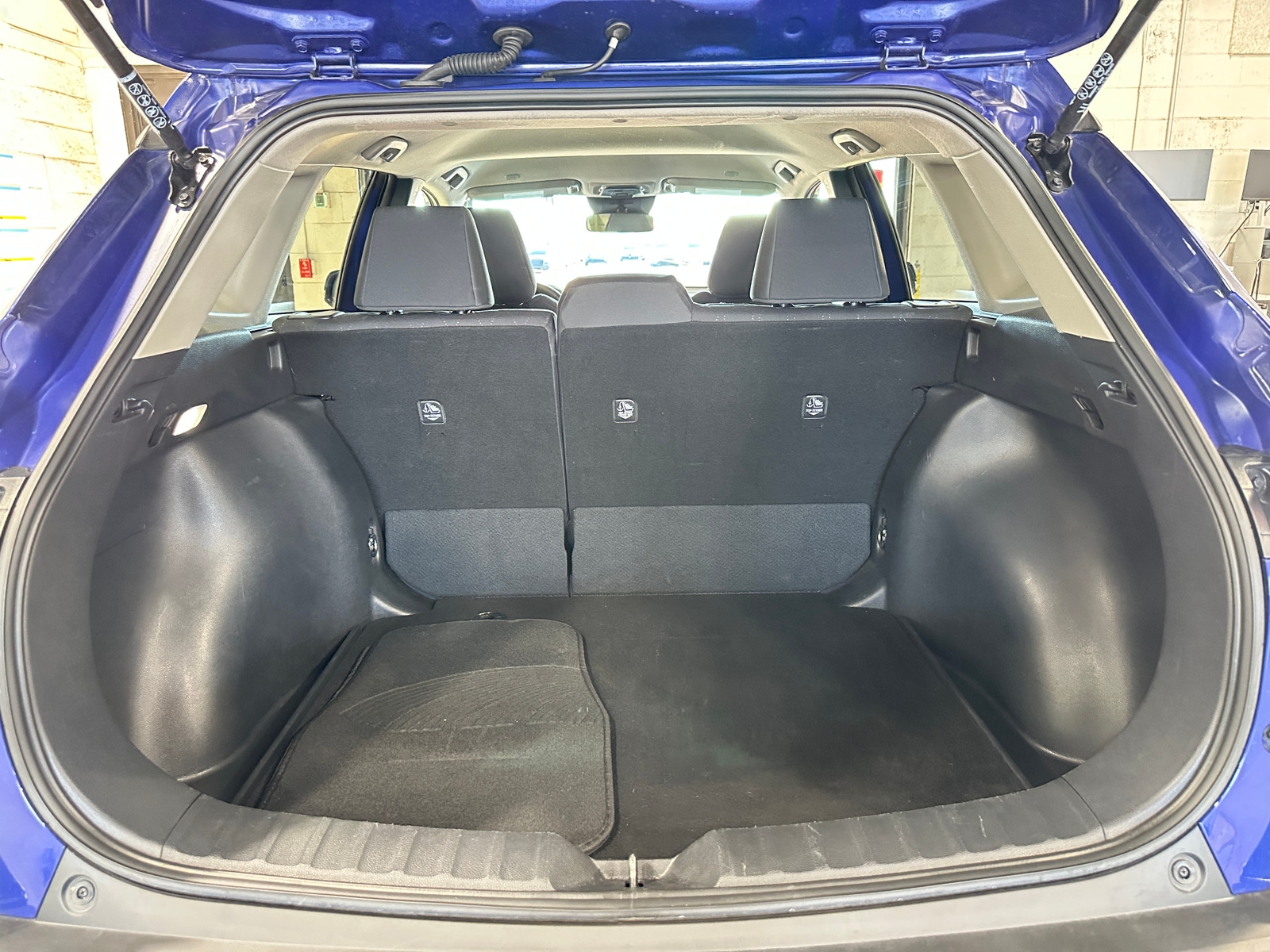 Thumbnail: 2025 Toyota Corolla Cross - 7