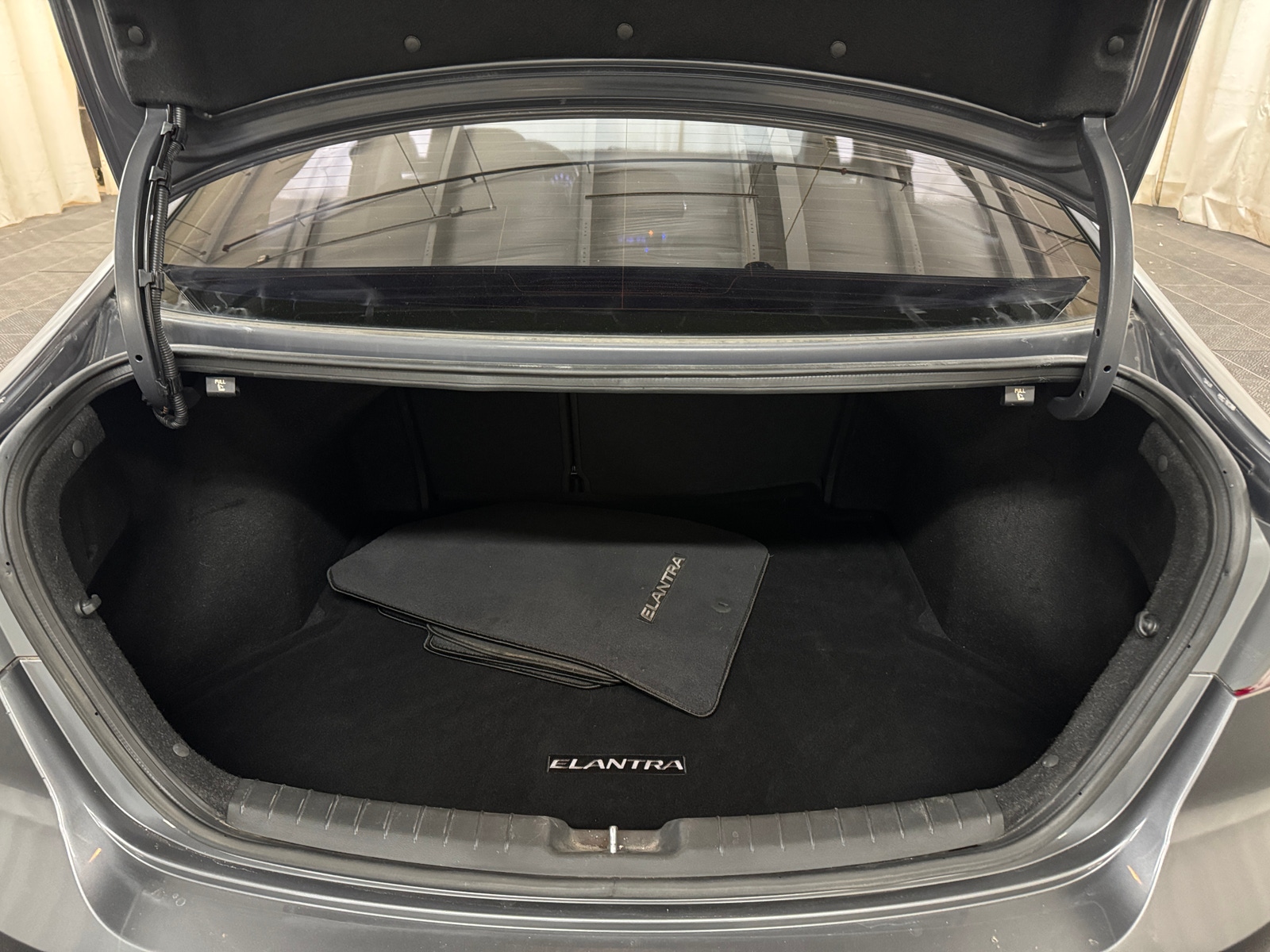 Thumbnail: 2018 Hyundai Elantra - 7