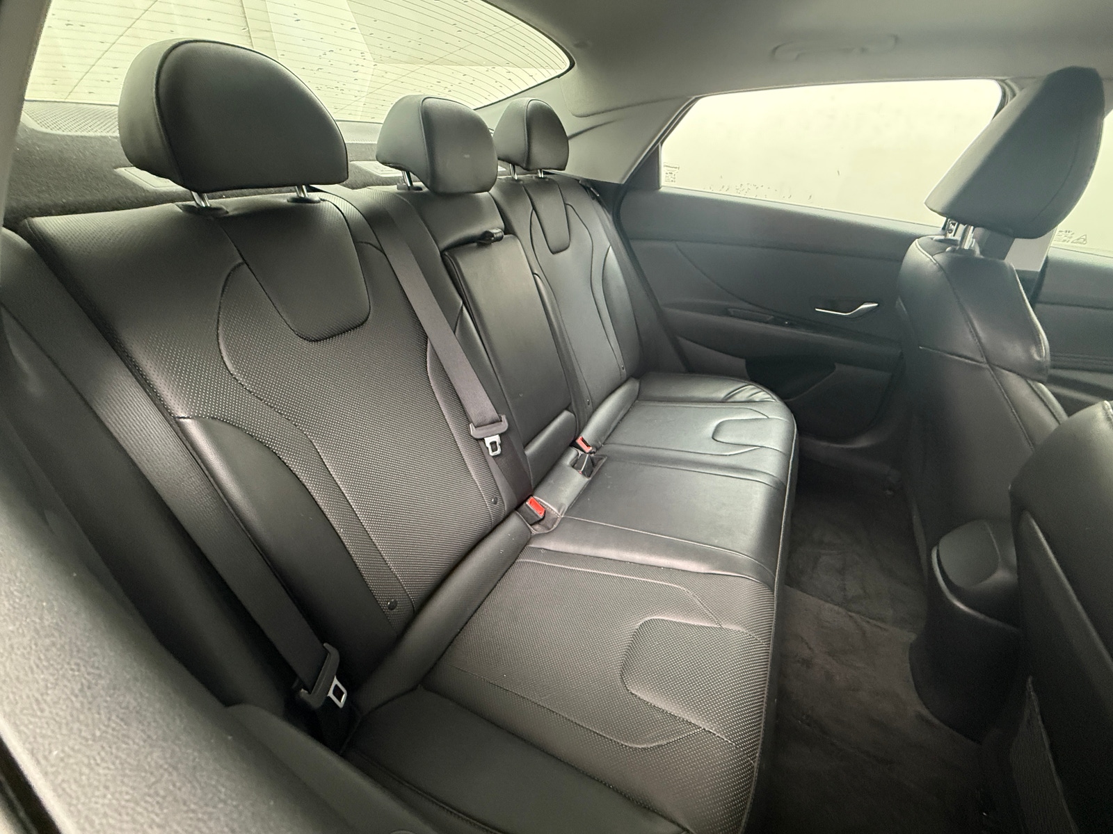 Thumbnail: 2022 Hyundai Elantra - 5