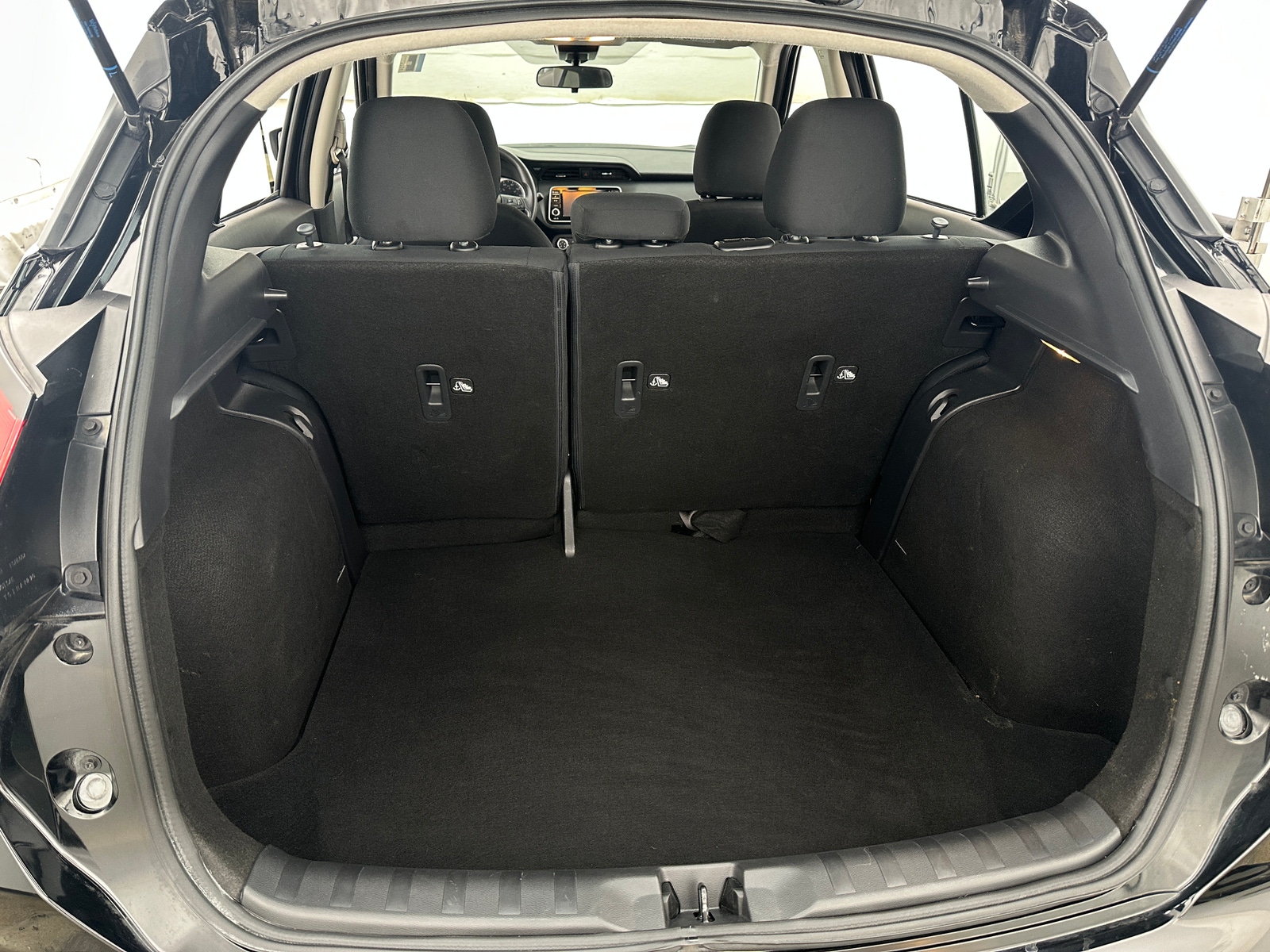 Thumbnail: 2023 Nissan Kicks - 7