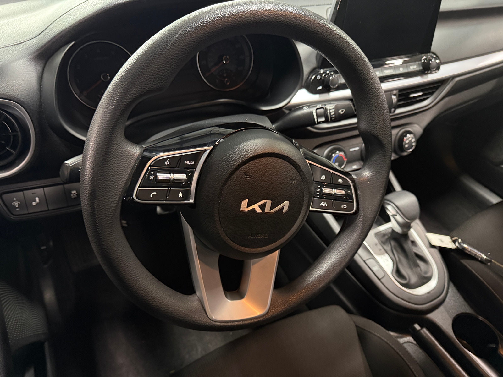 Thumbnail: 2023 Kia Forte - 5