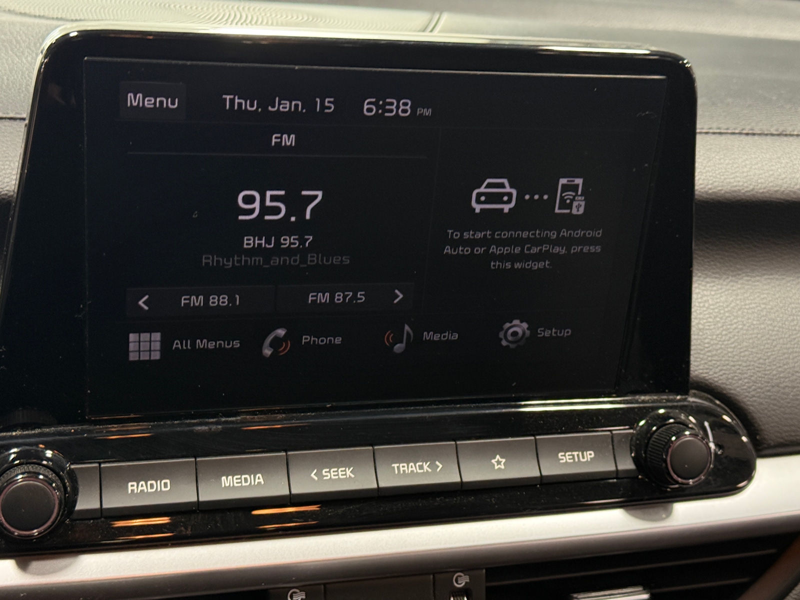 Thumbnail: 2023 Kia Forte - 4