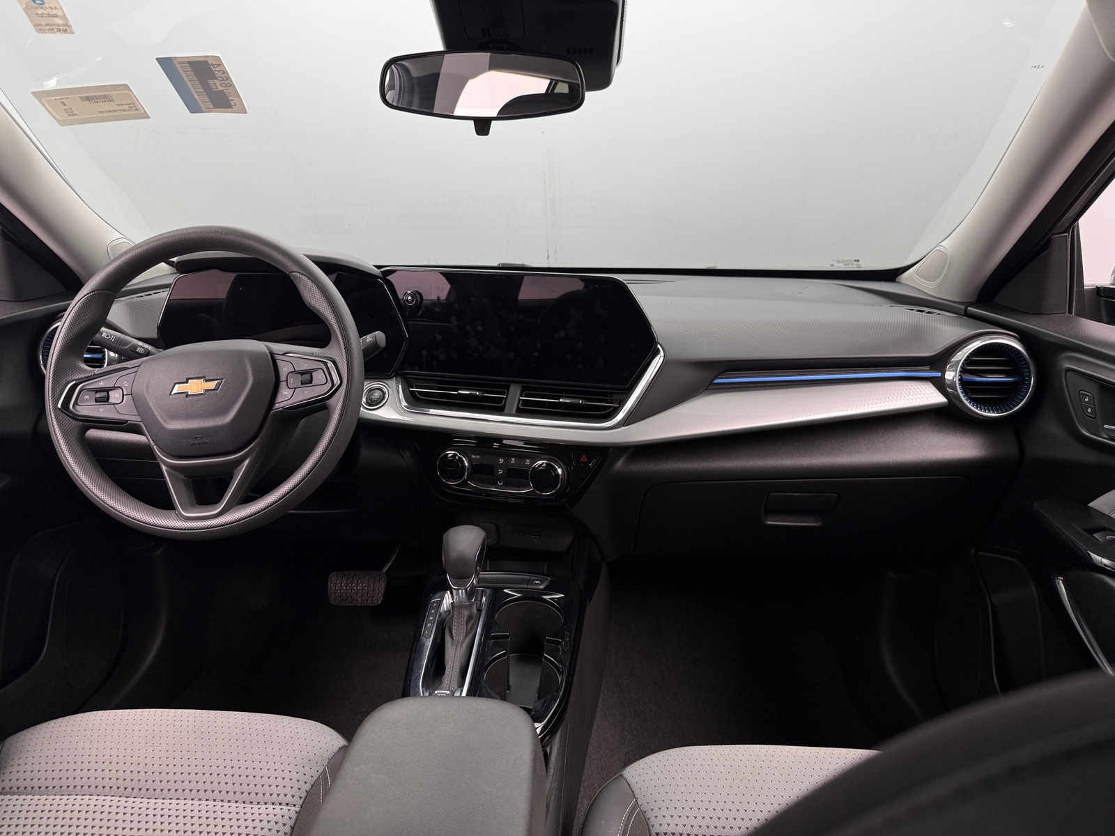 Thumbnail: 2025 Chevrolet Trax - 3