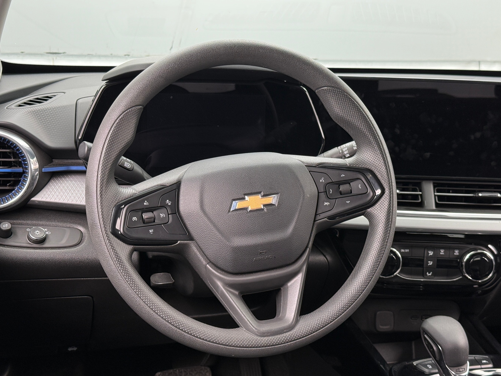 Thumbnail: 2025 Chevrolet Trax - 5