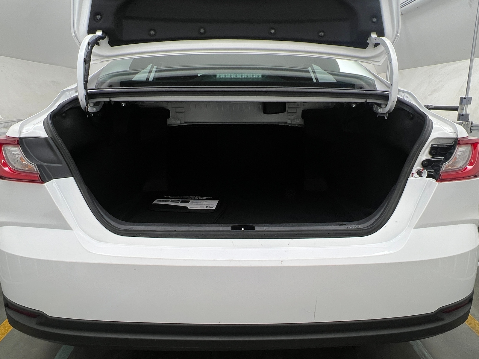 Thumbnail: 2025 Toyota Camry - 7