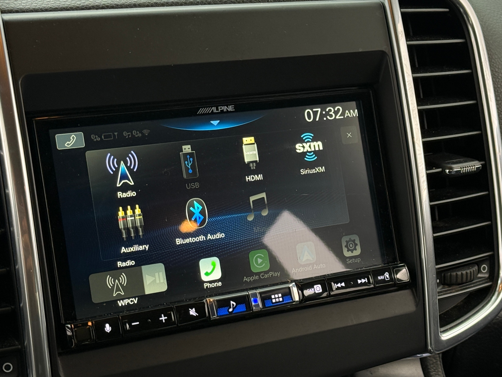 Thumbnail: 2012 Porsche Cayenne - 3