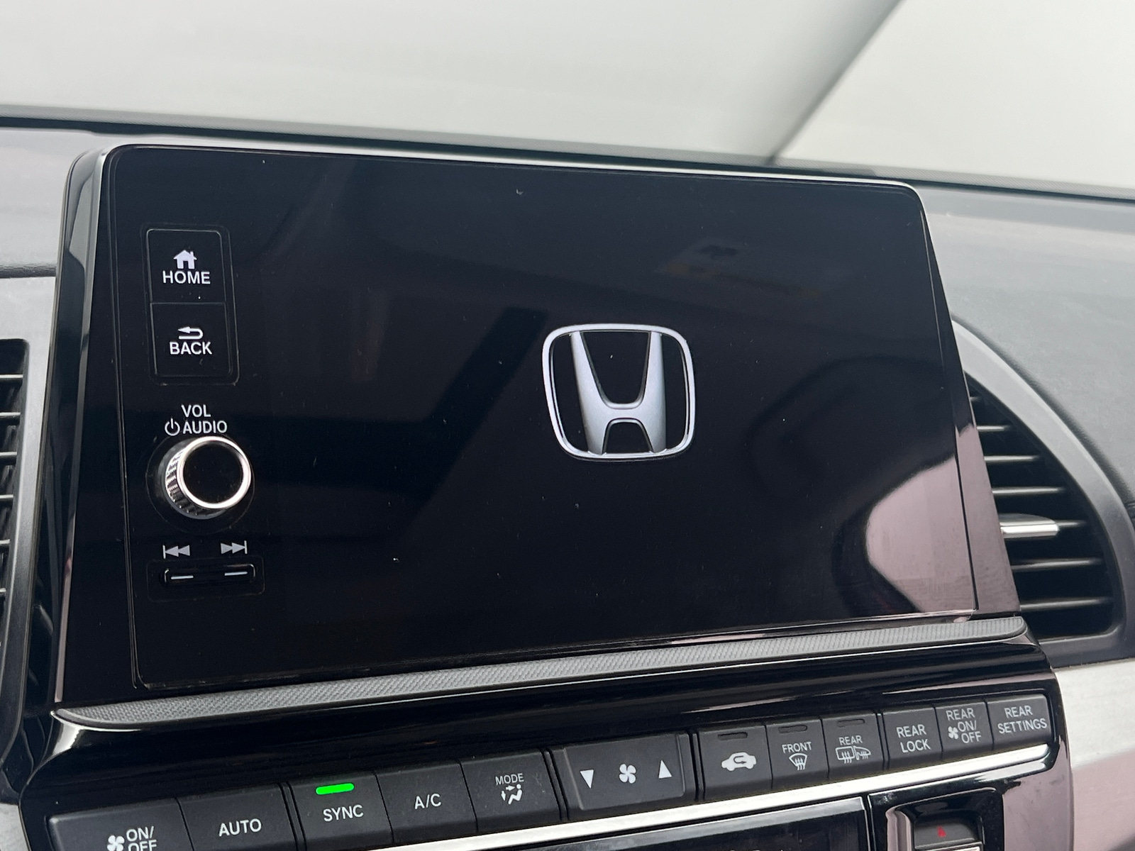 Thumbnail: 2025 Honda Odyssey - 3