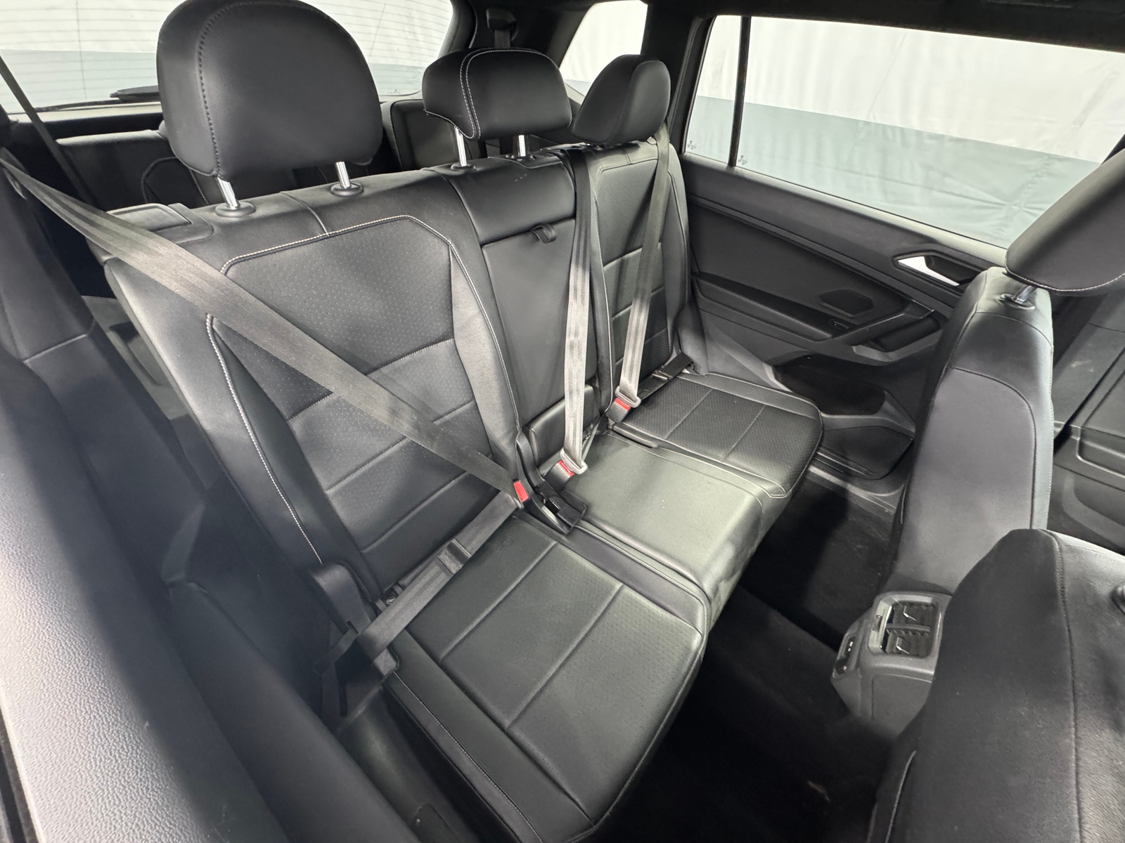 Thumbnail: 2021 Volkswagen Tiguan - 5