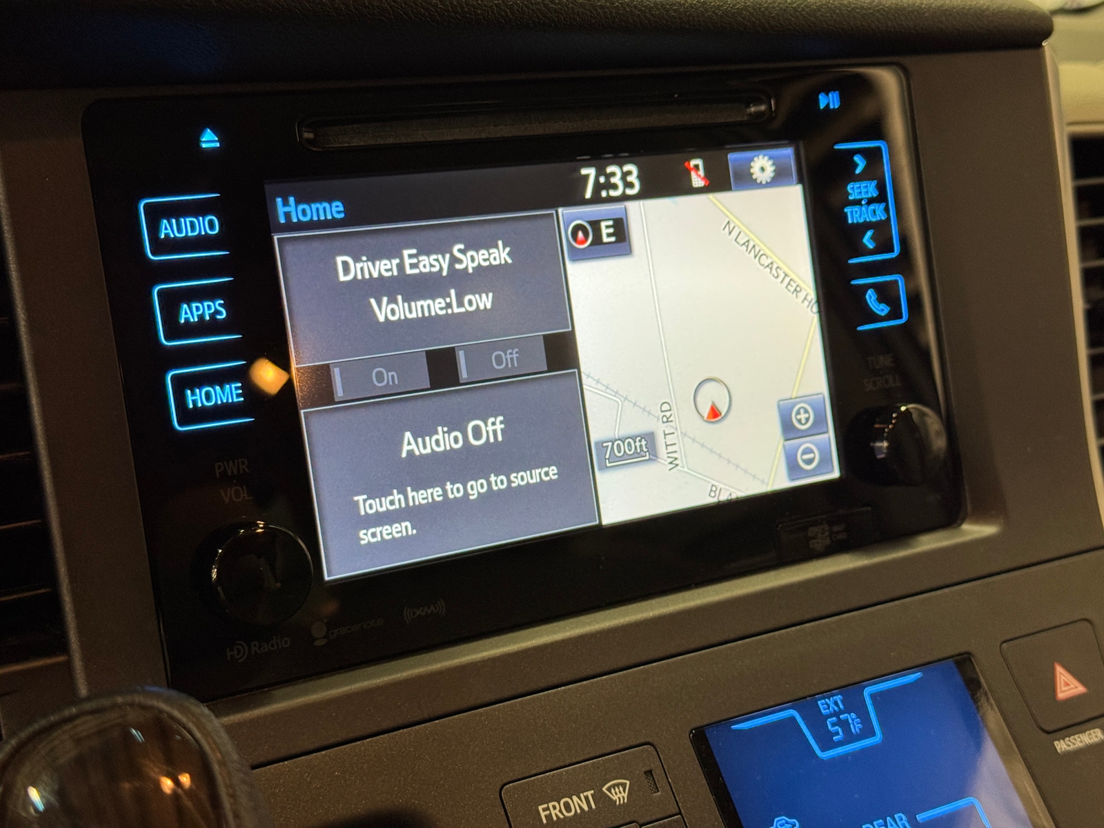 Thumbnail: 2017 Toyota Sienna - 3