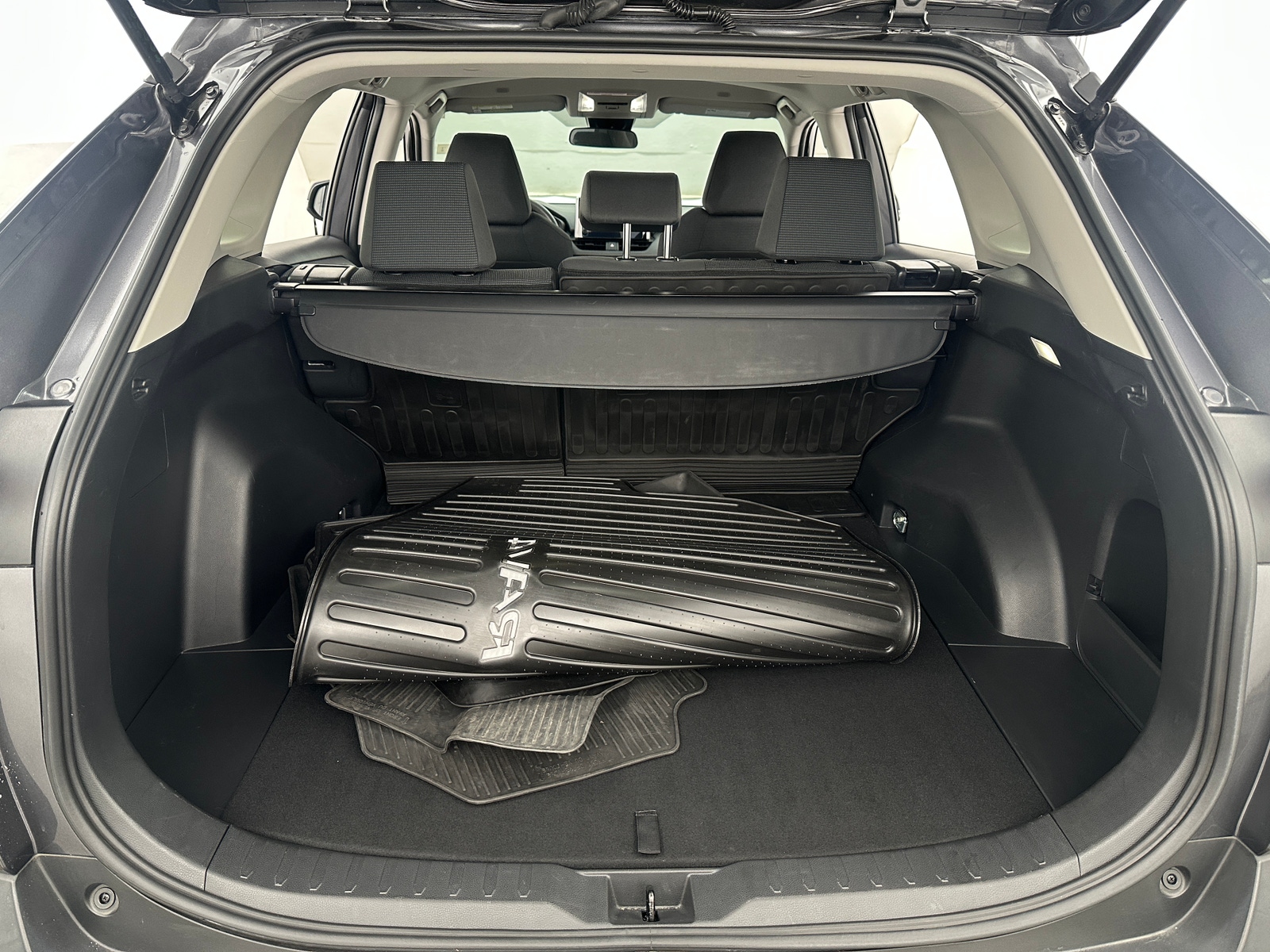 Thumbnail: 2023 Toyota RAV4 - 7