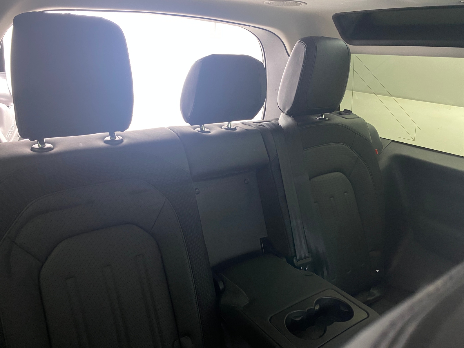 Thumbnail: 2022 Land Rover Defender - 5