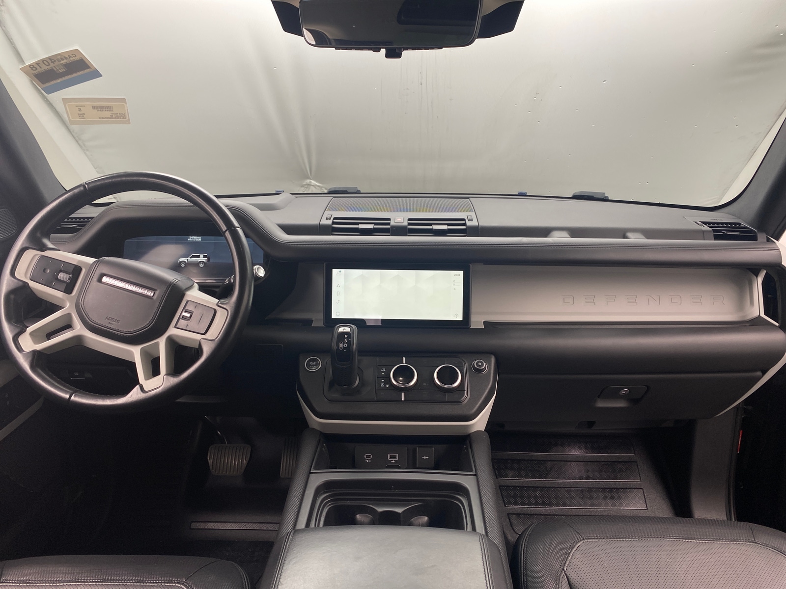 Thumbnail: 2022 Land Rover Defender - 2