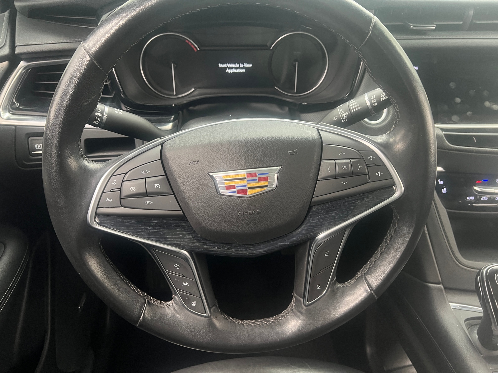 Thumbnail: 2024 Cadillac XT5 - 4