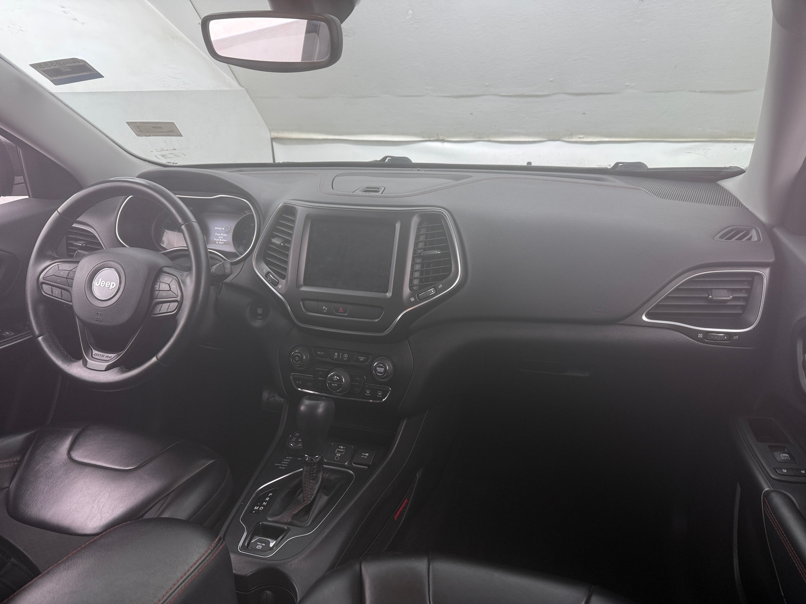 Thumbnail: 2019 Jeep Cherokee - 3