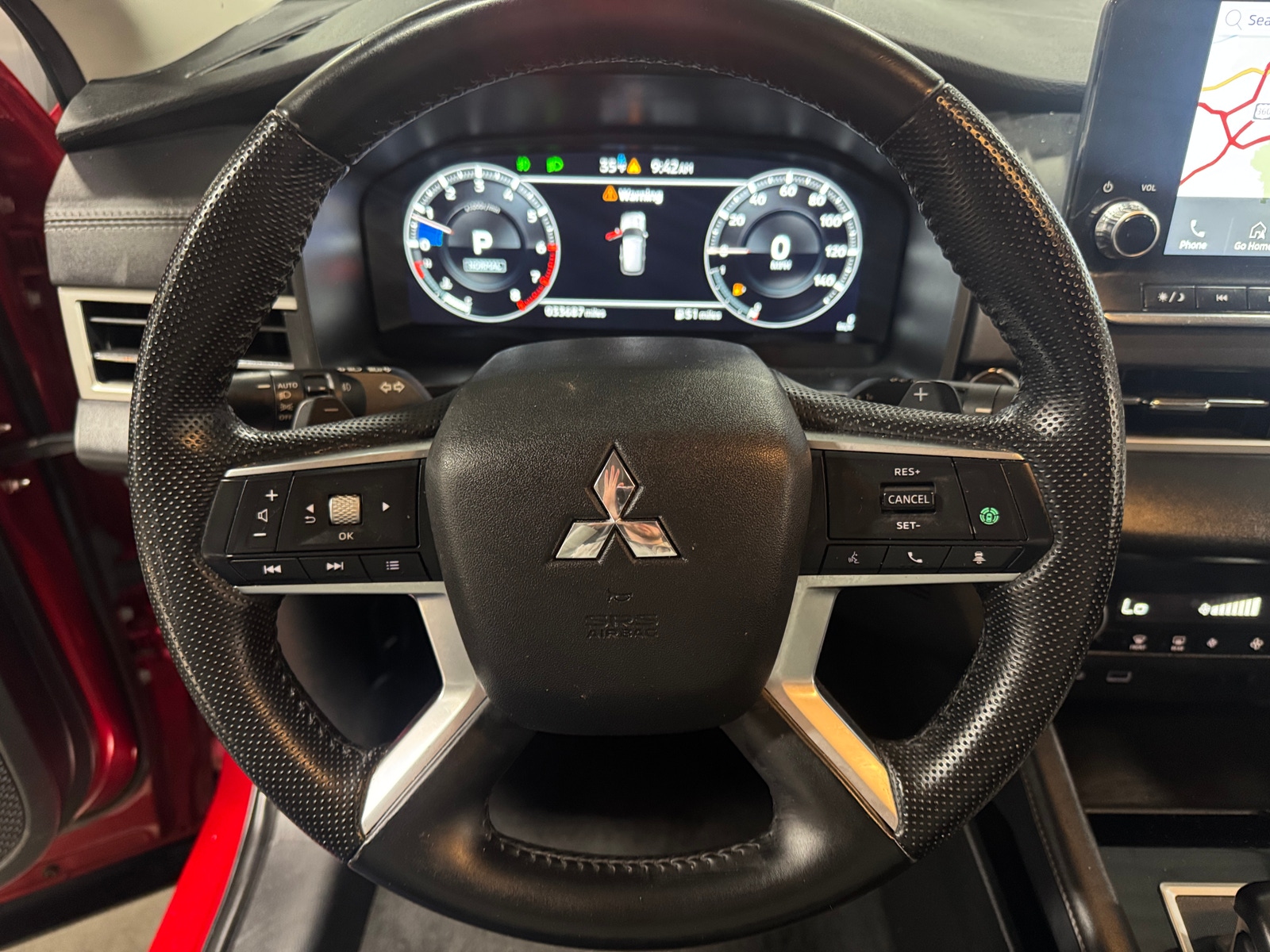 Thumbnail: 2023 Mitsubishi Outlander - 4