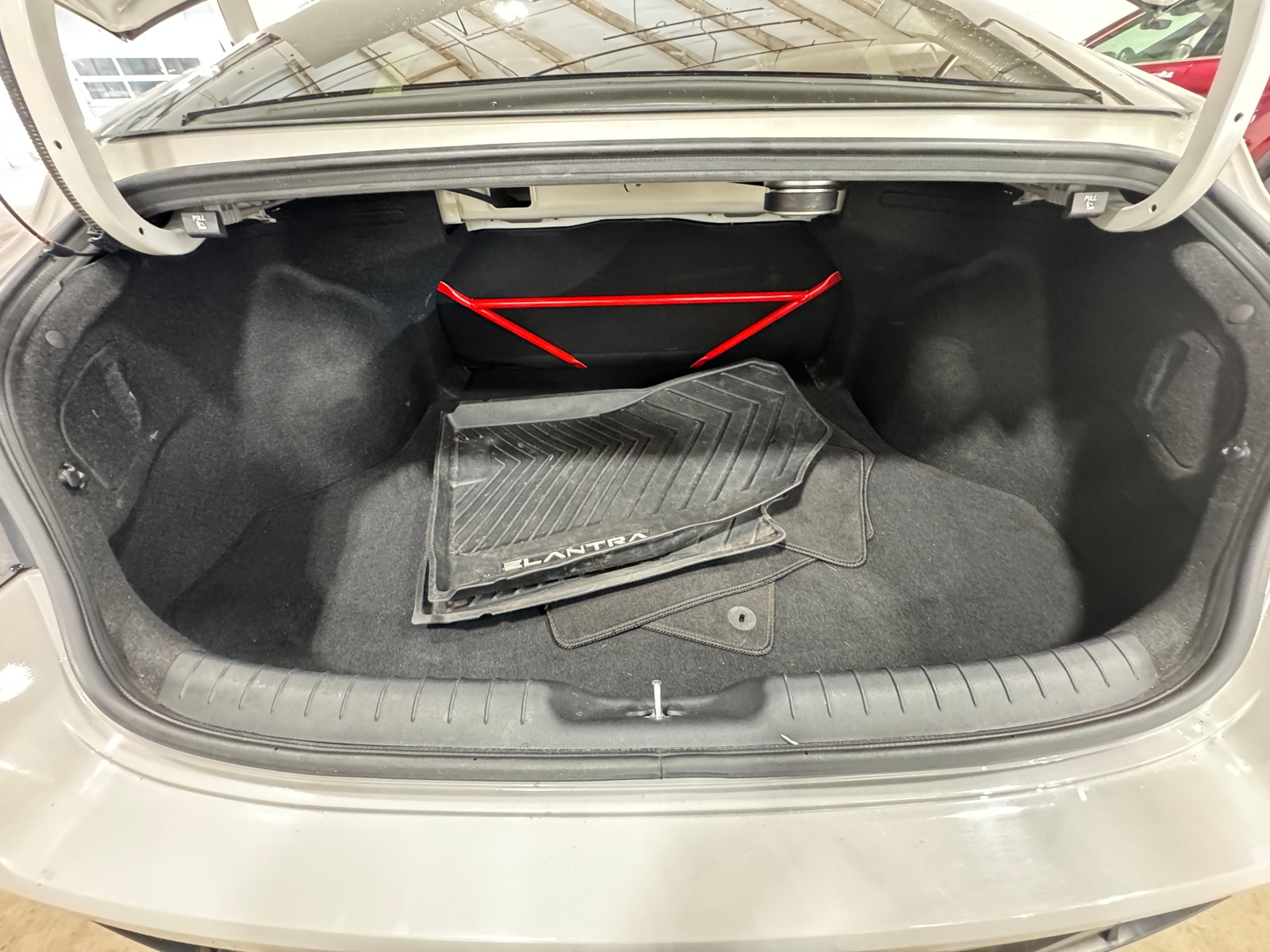 Thumbnail: 2022 Hyundai Elantra - 6