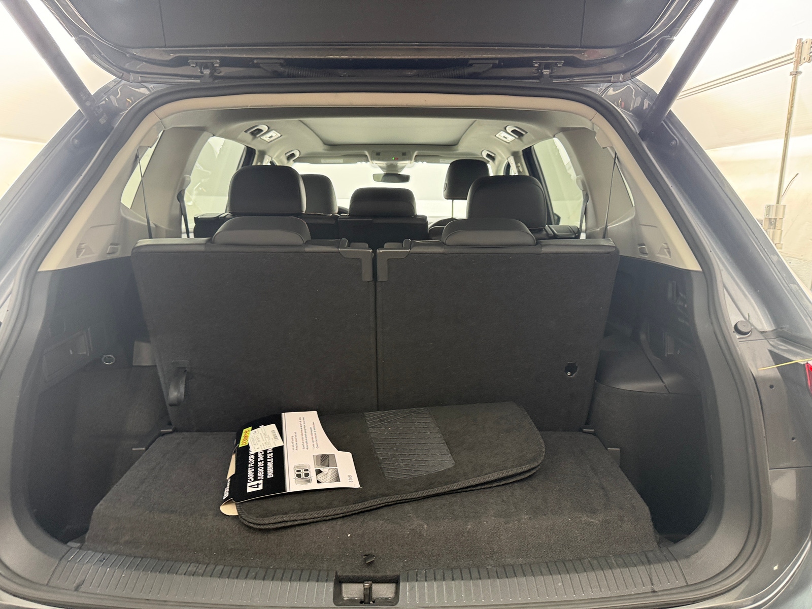 Thumbnail: 2024 Volkswagen Tiguan - 6