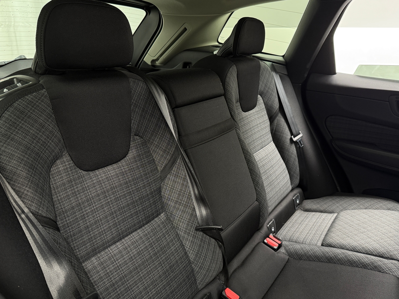 Thumbnail: 2023 Volvo XC60 - 6