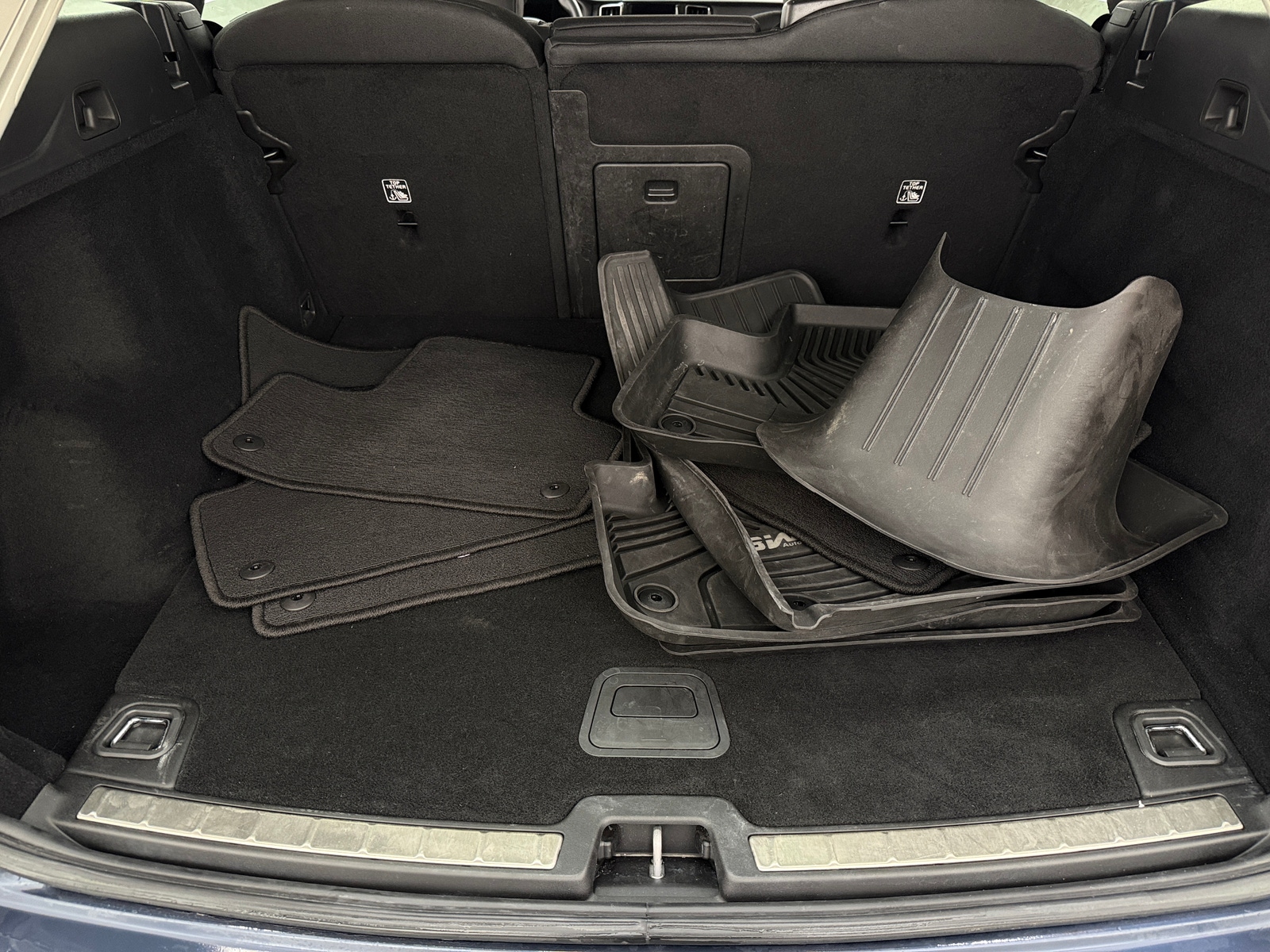 Thumbnail: 2023 Volvo XC60 - 7