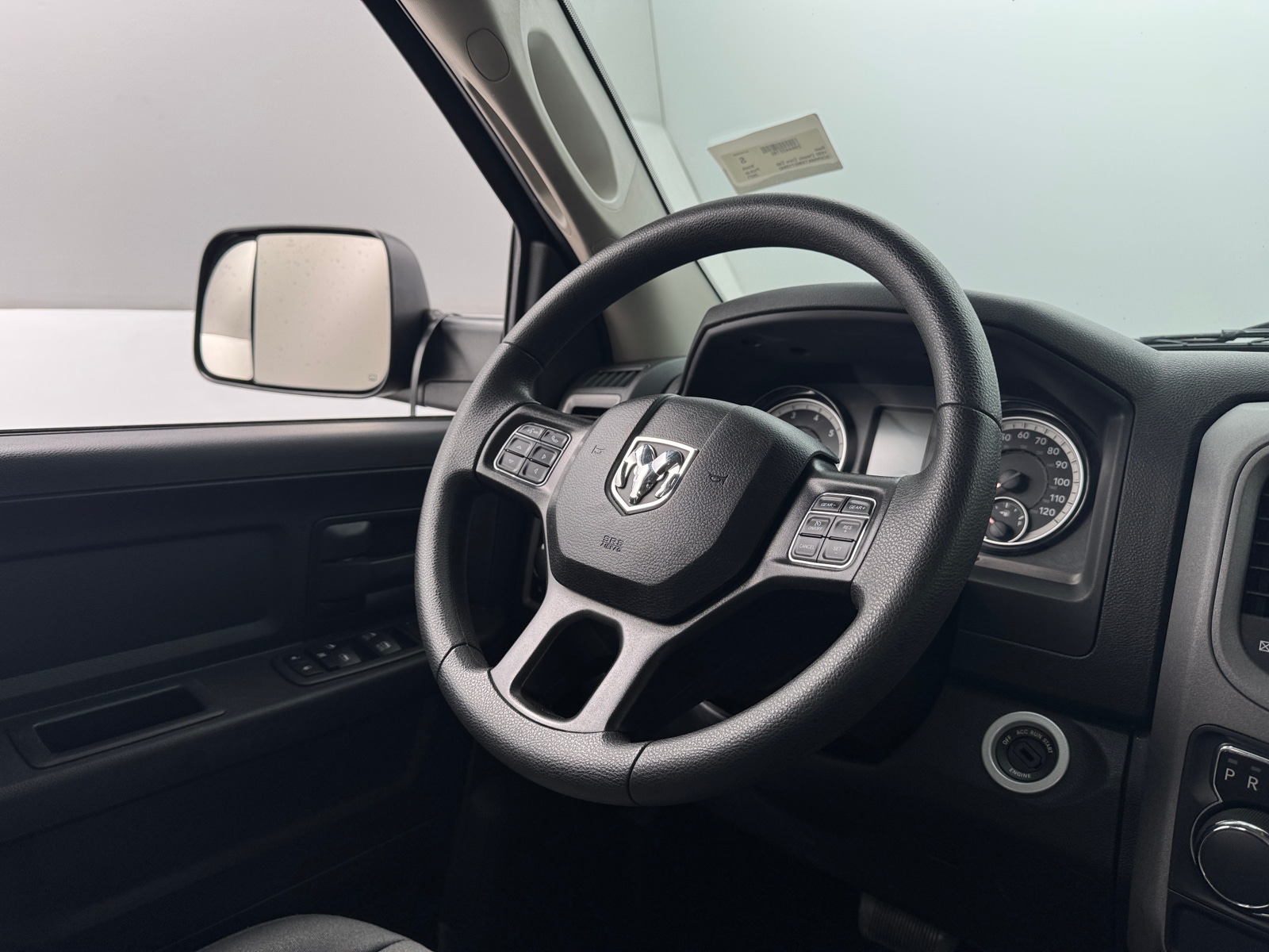 Thumbnail: 2021 RAM 1500 Classic - 5