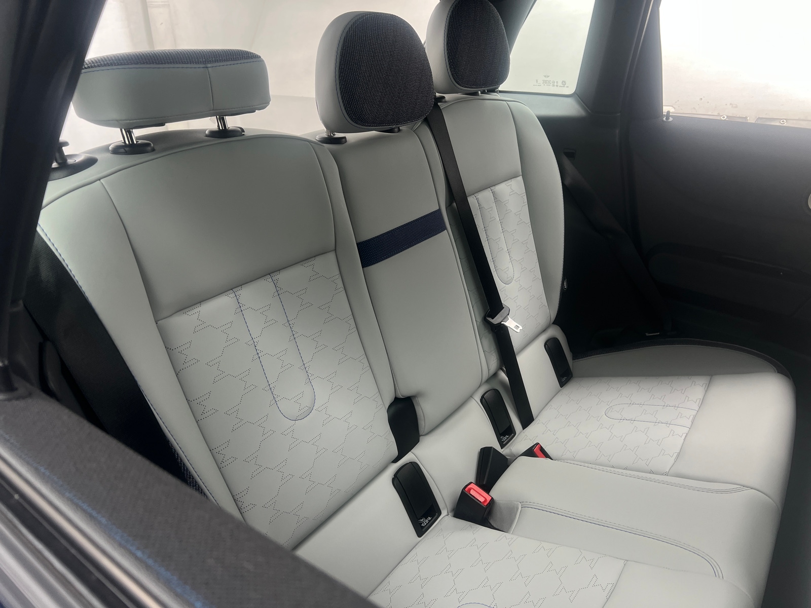 Thumbnail: 2025 MINI Cooper Hardtop - 5