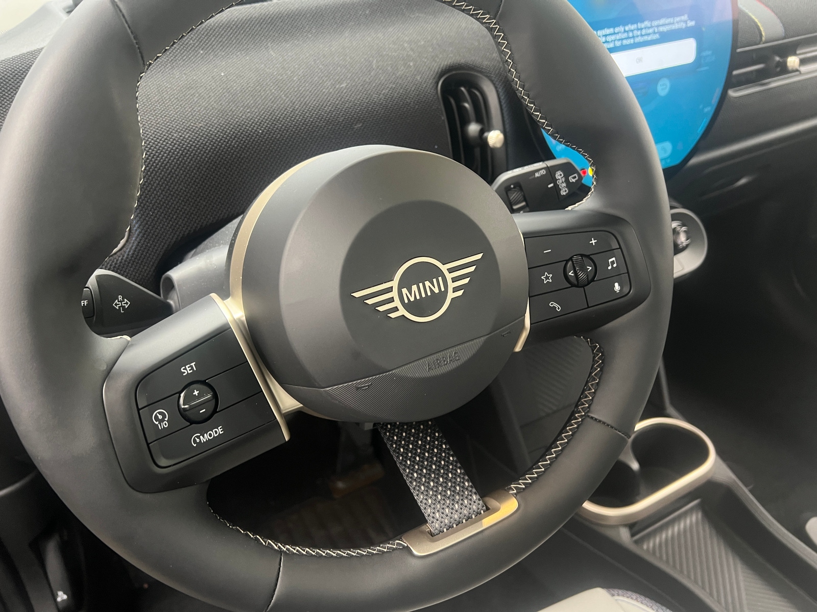 Thumbnail: 2025 MINI Cooper Hardtop - 4