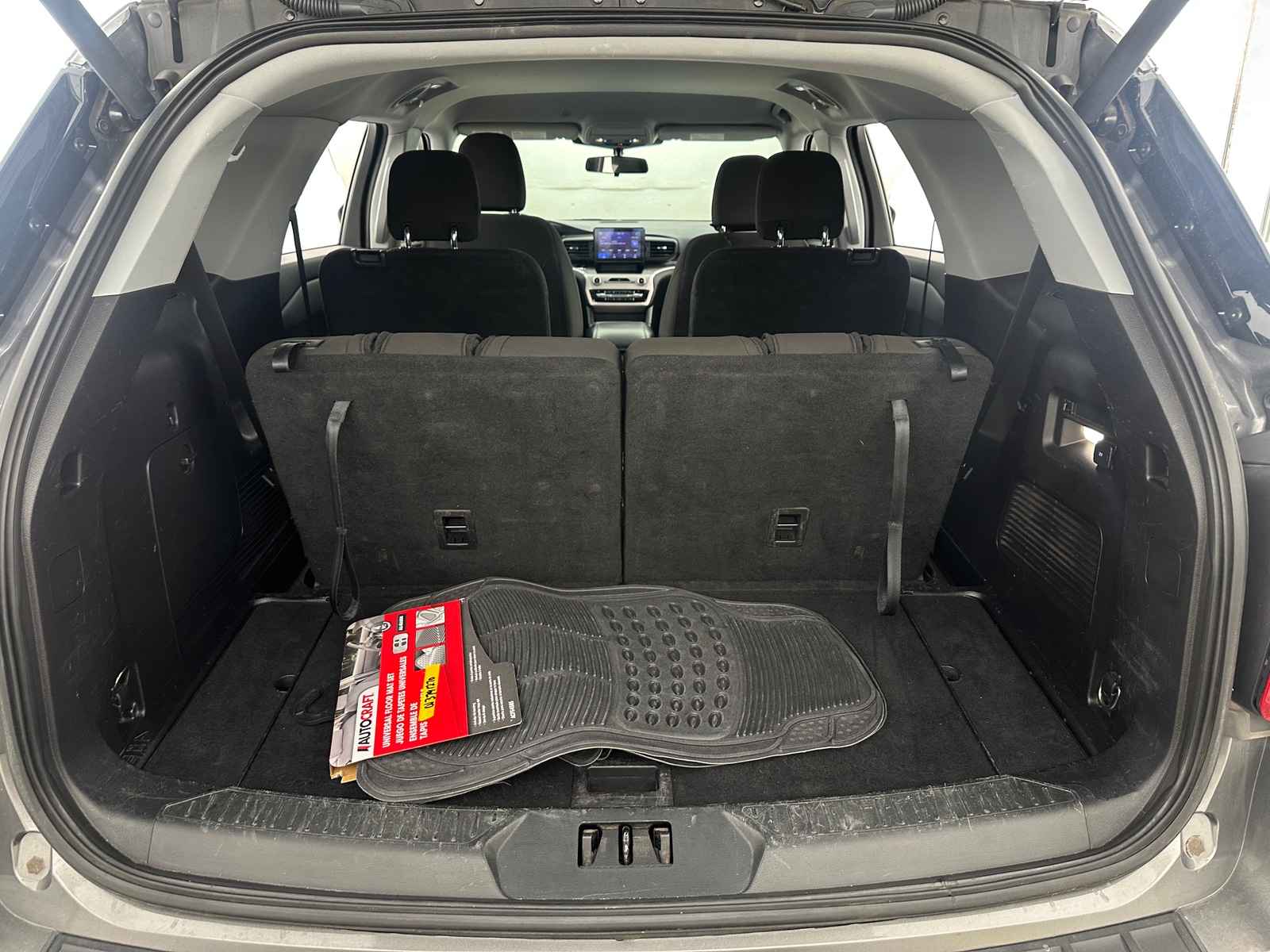 Thumbnail: 2021 Ford Explorer - 7