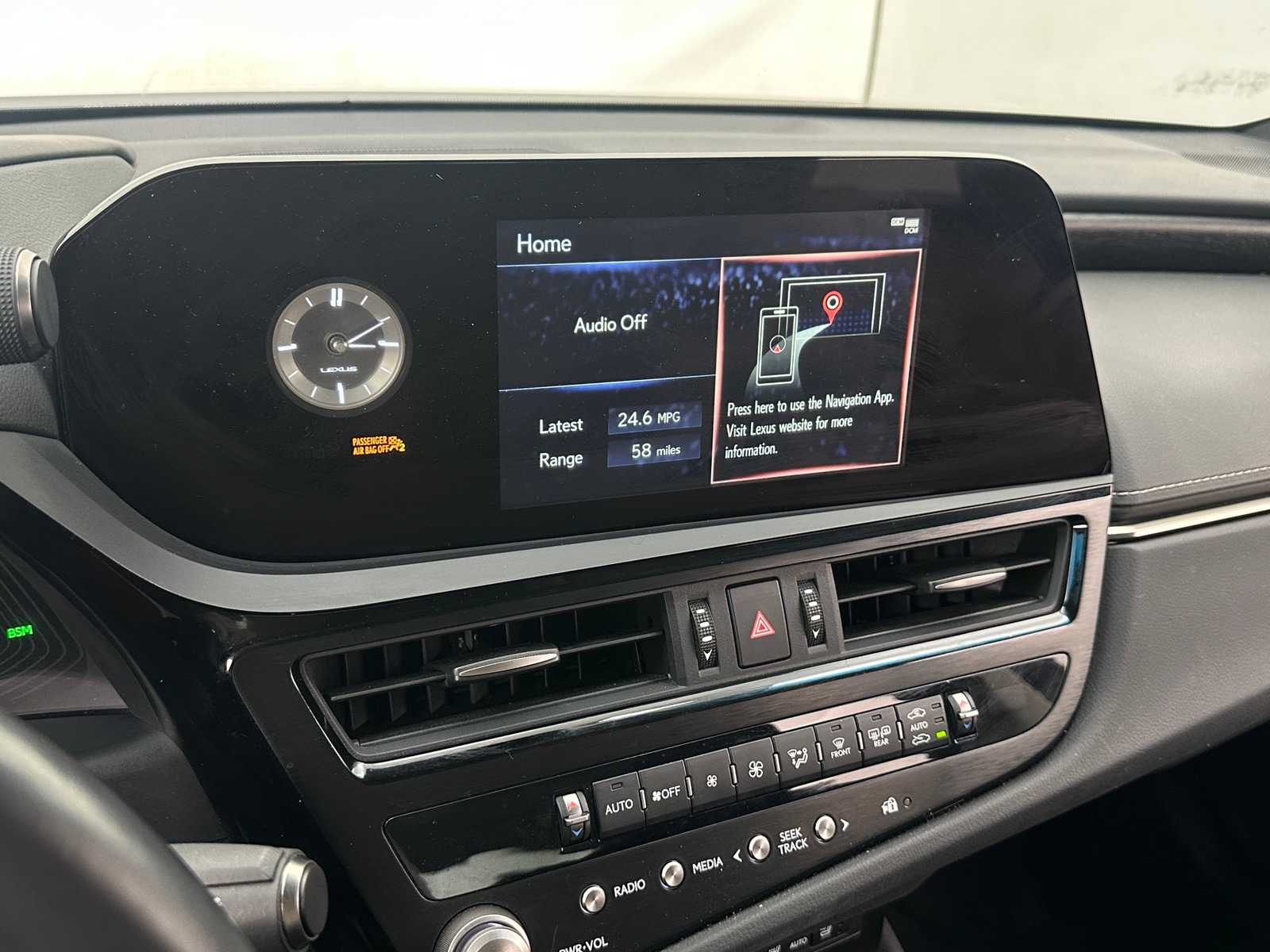 Thumbnail: 2022 Lexus ES - 3