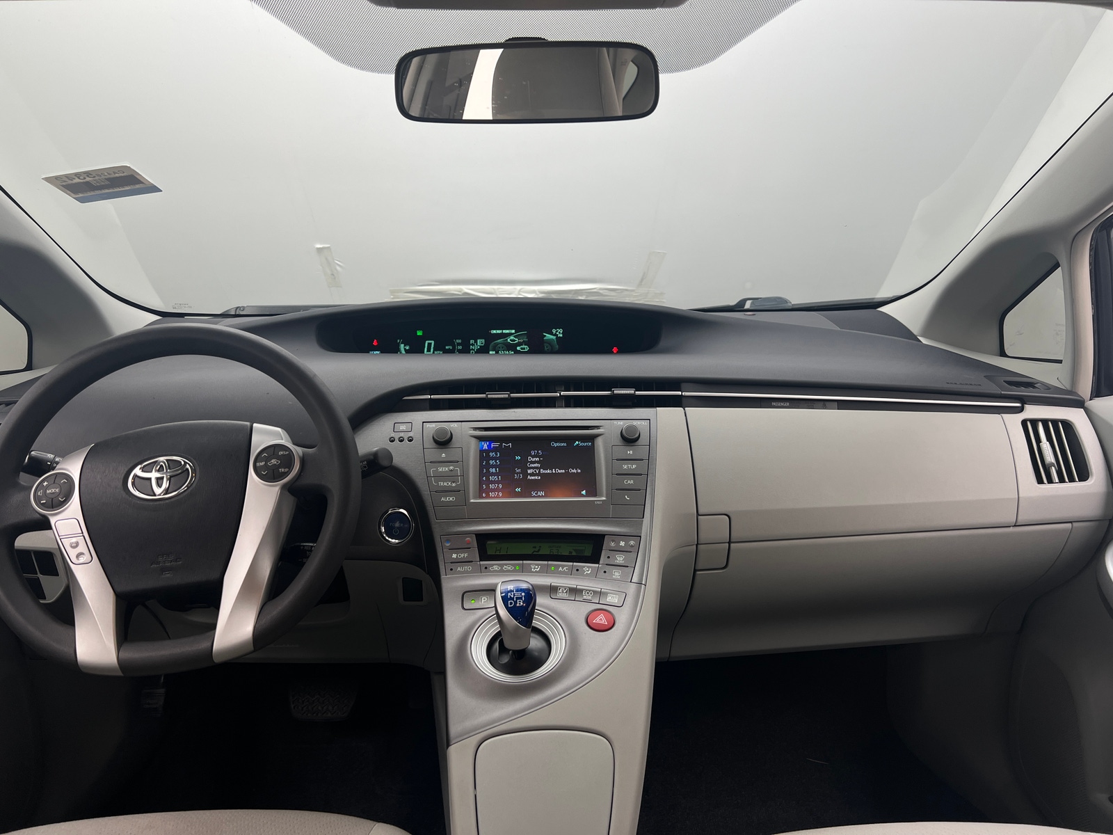 Thumbnail: 2015 Toyota Prius - 3