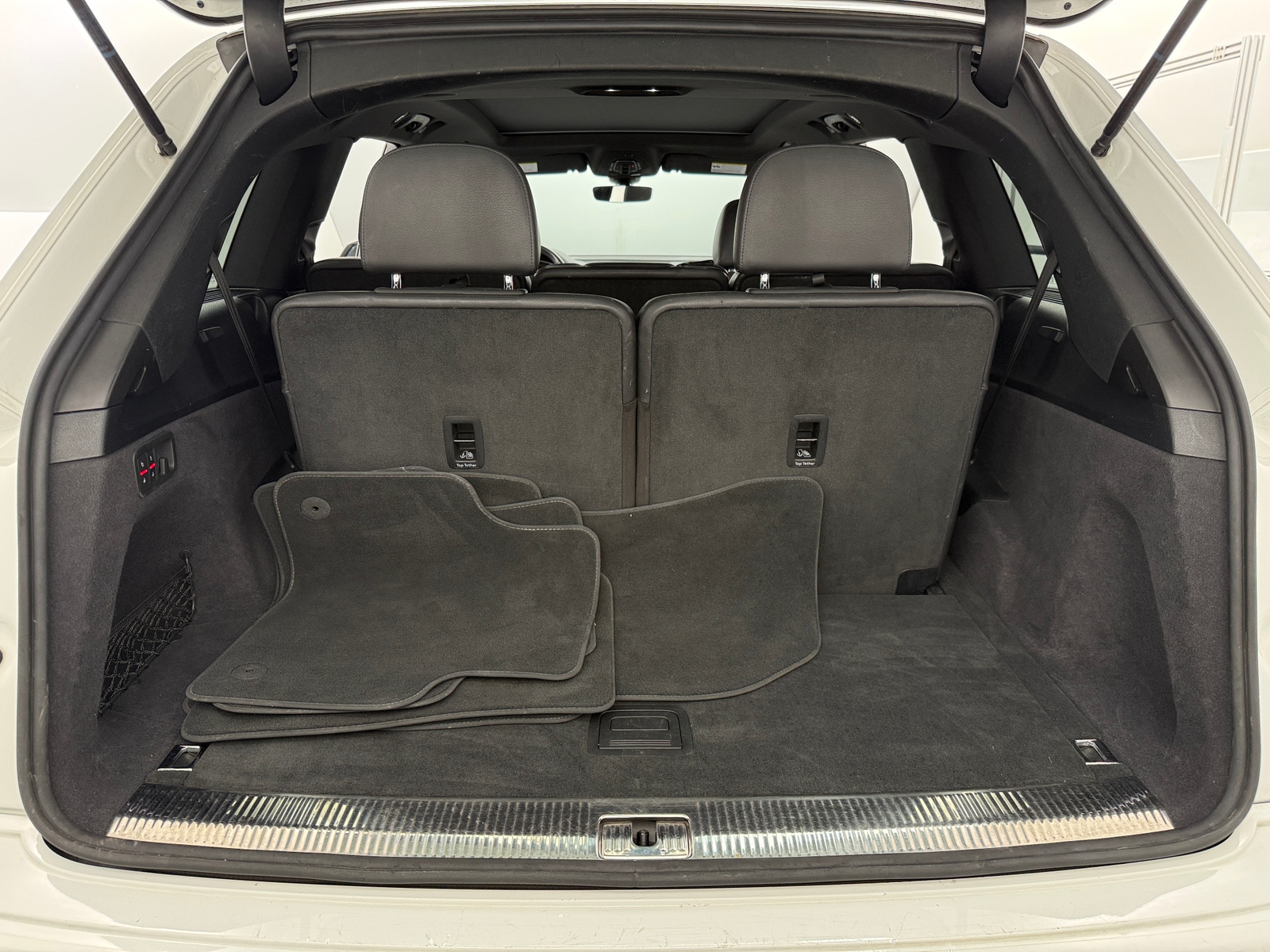 Thumbnail: 2019 Audi Q7 - 6