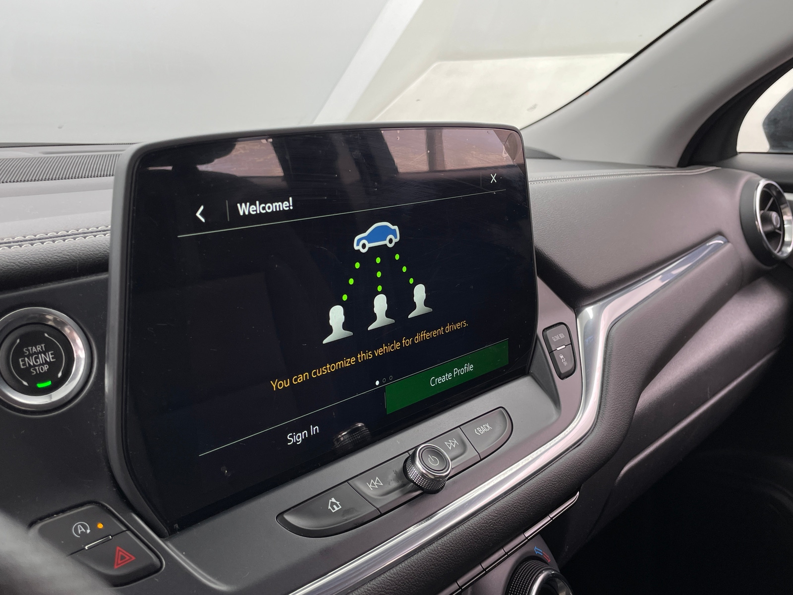 Thumbnail: 2023 Chevrolet Blazer - 4