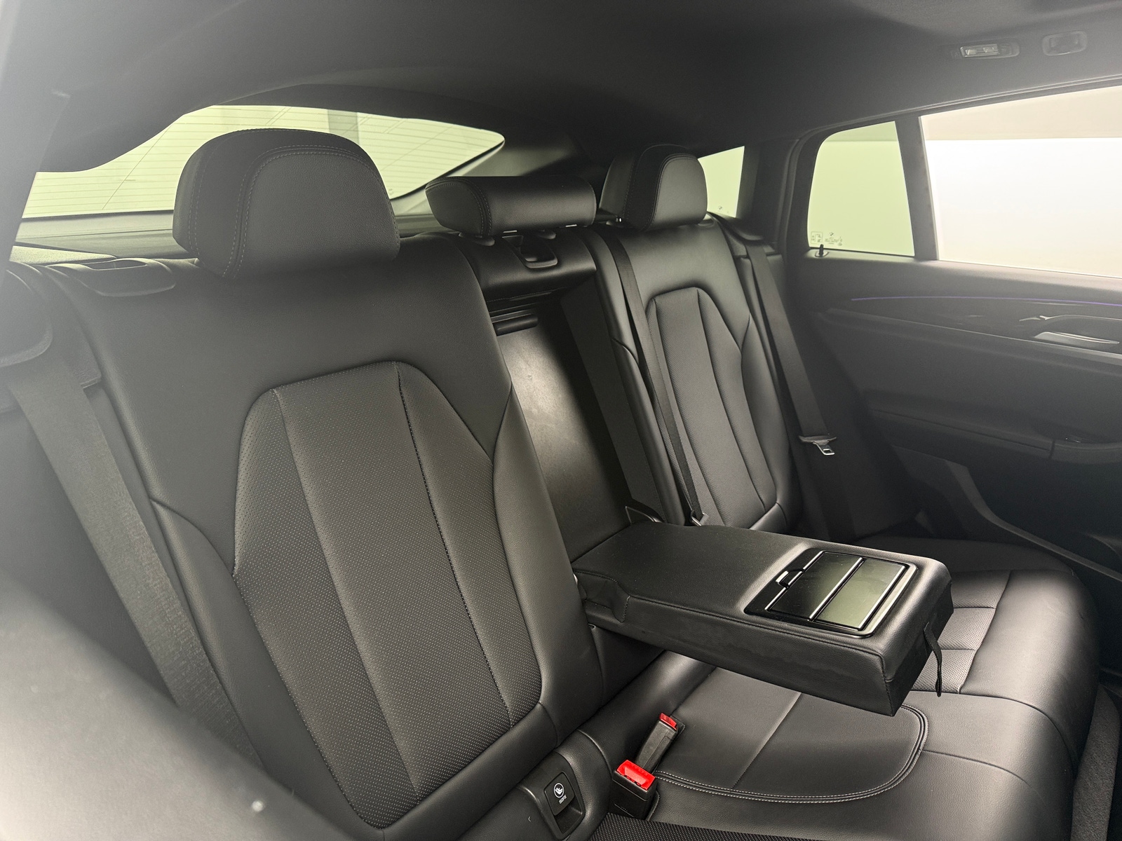 Thumbnail: 2023 BMW X4 - 5