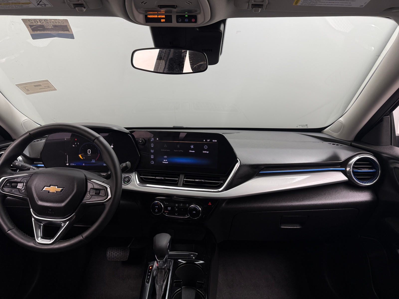 Thumbnail: 2025 Chevrolet Trax - 3