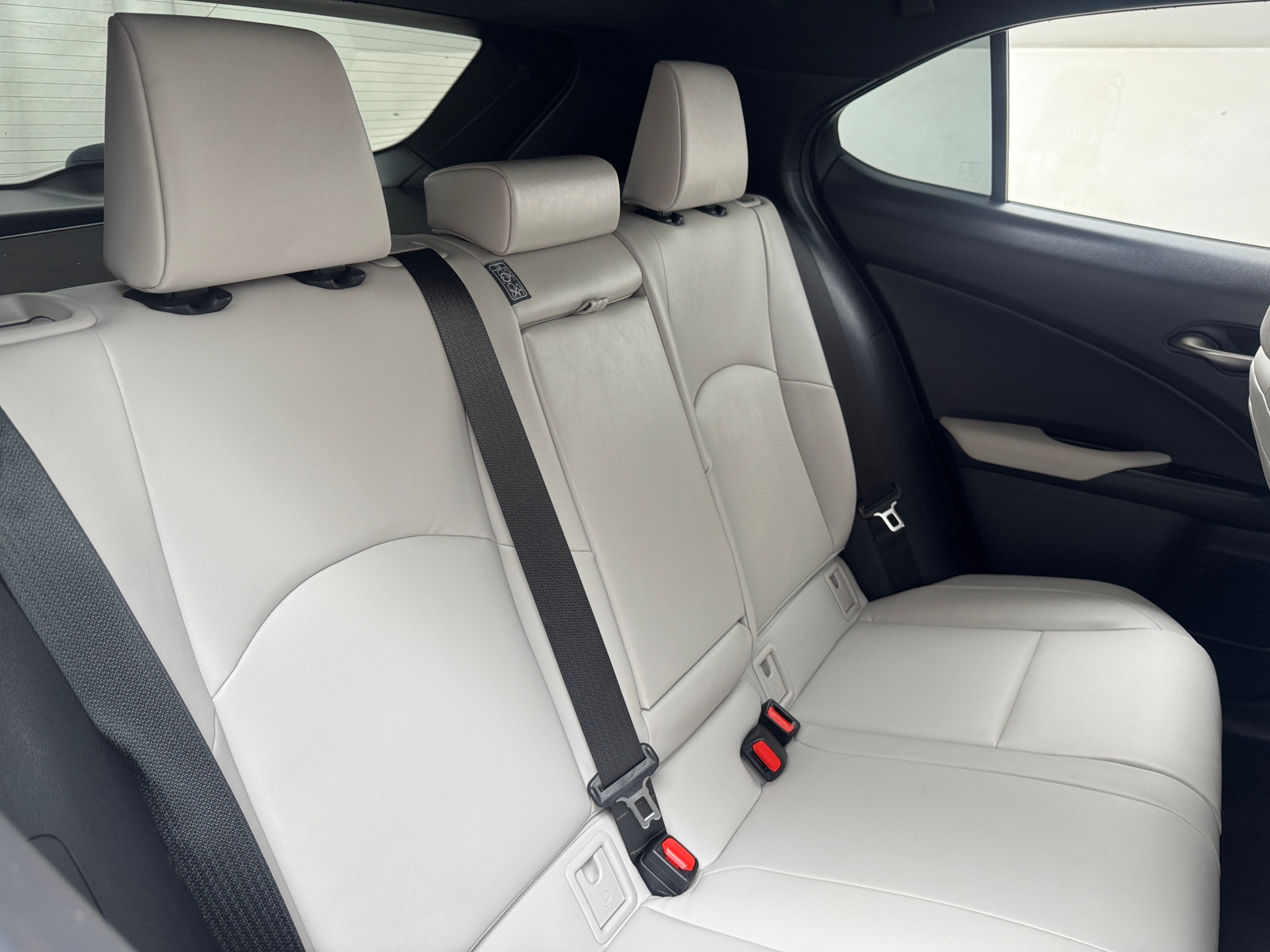 Thumbnail: 2019 Lexus UX - 5