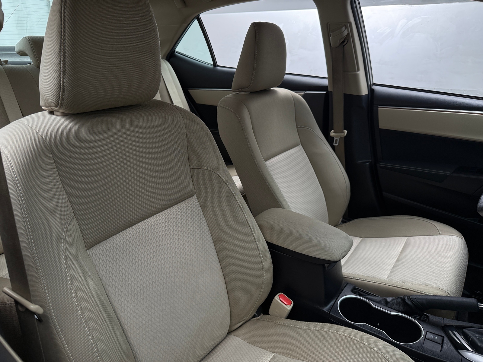 Thumbnail: 2016 Toyota Corolla - 2