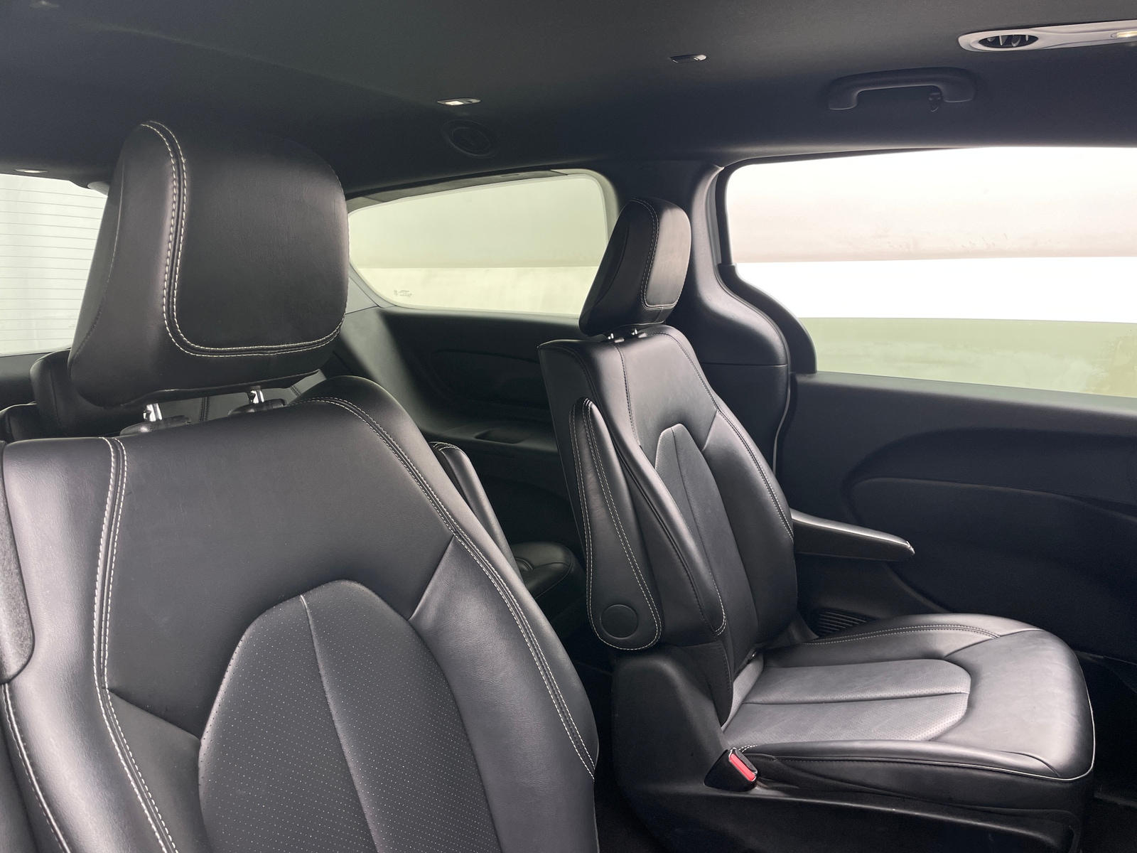 Thumbnail: 2024 Chrysler Pacifica - 4