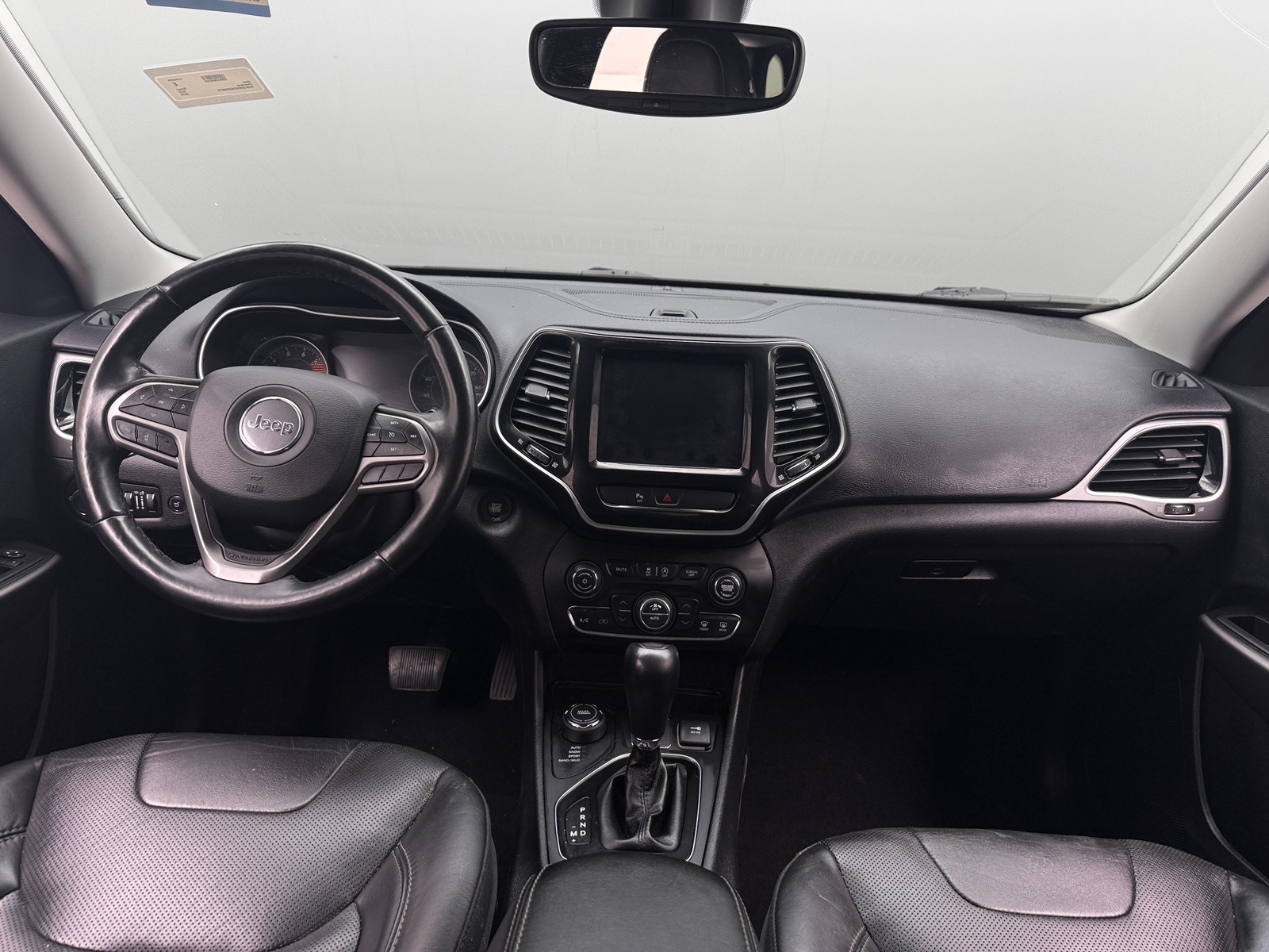 Thumbnail: 2019 Jeep Cherokee - 2