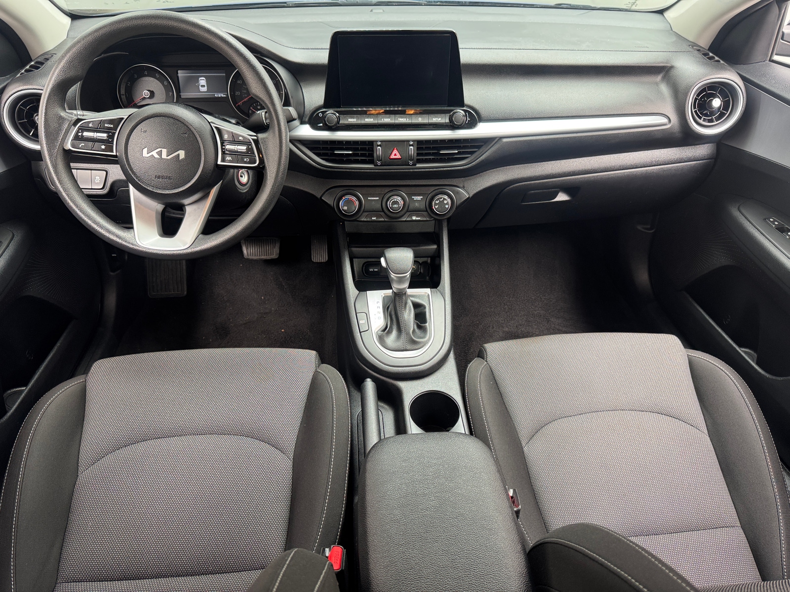 Thumbnail: 2024 Kia Forte - 3