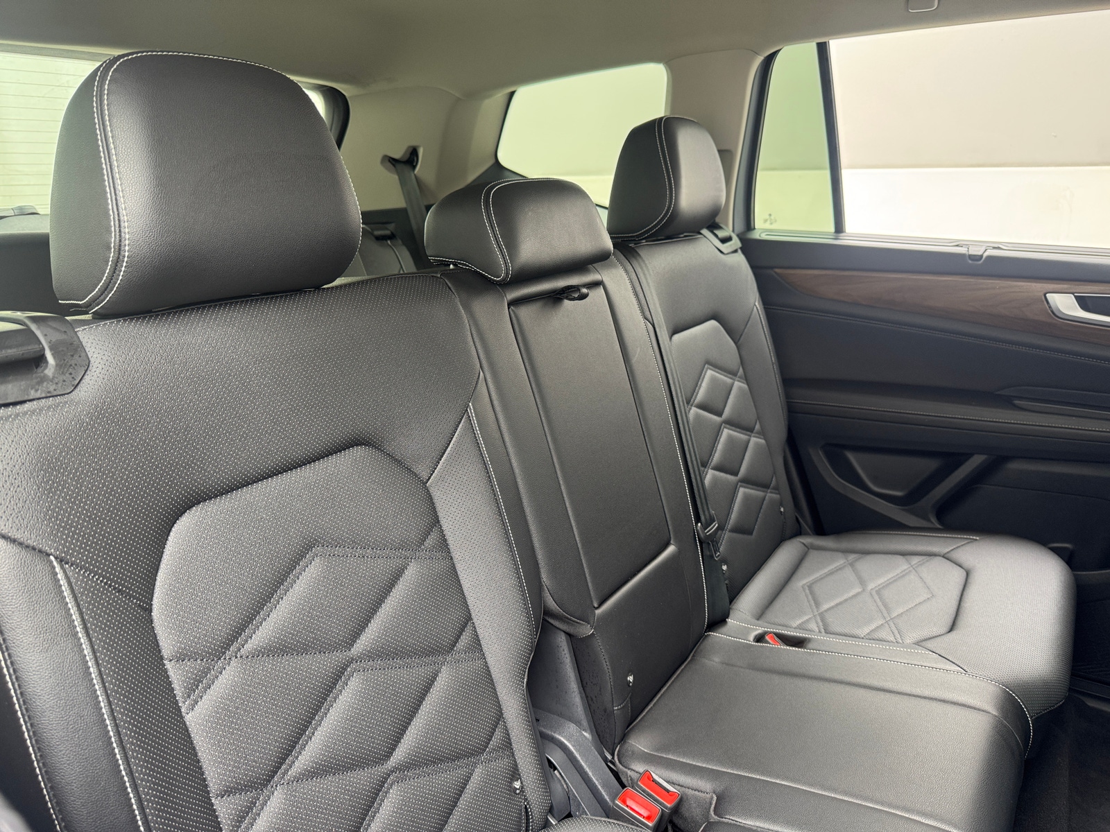 Thumbnail: 2025 Volkswagen Atlas - 5