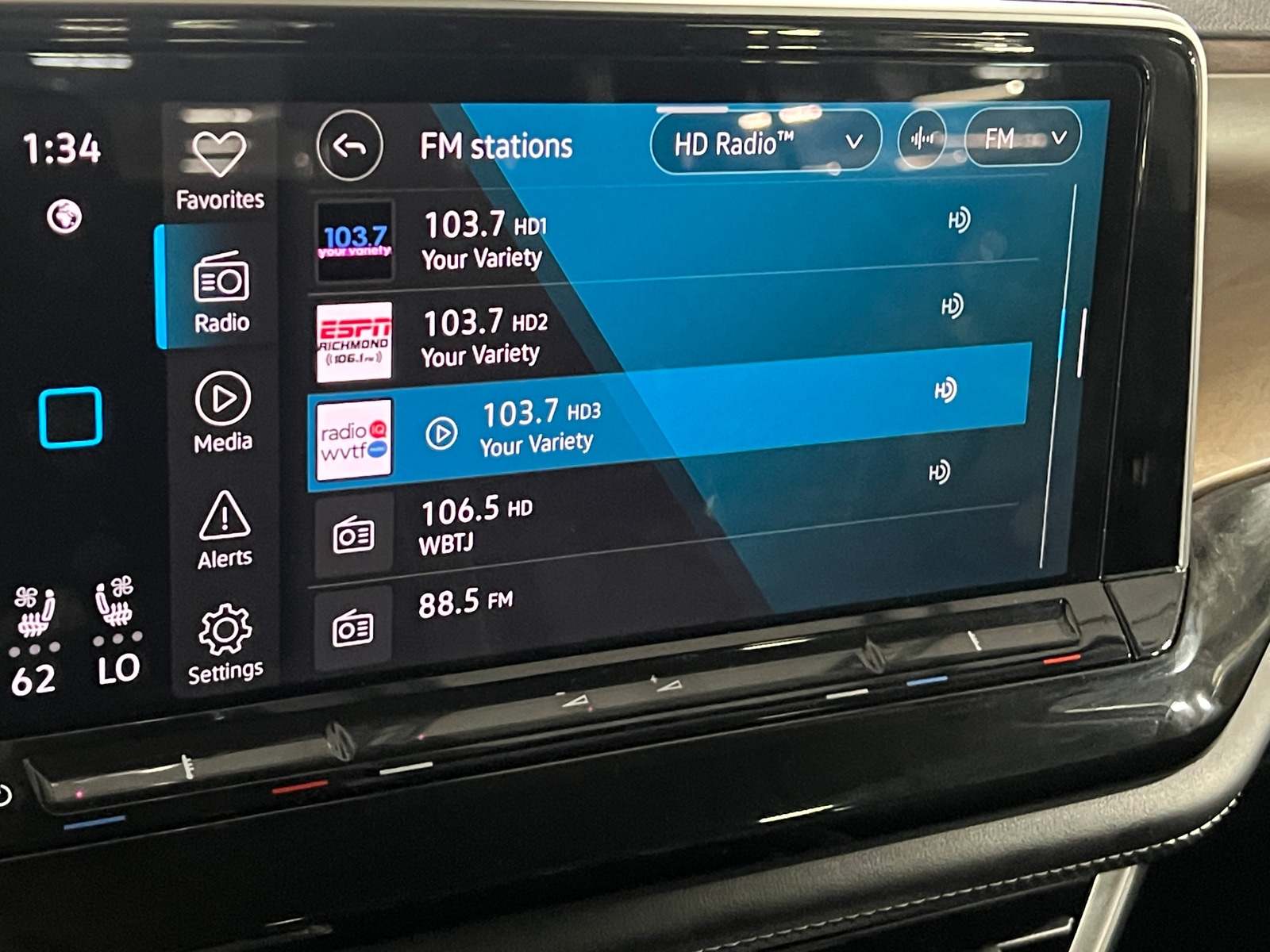 Thumbnail: 2025 Volkswagen Atlas - 3