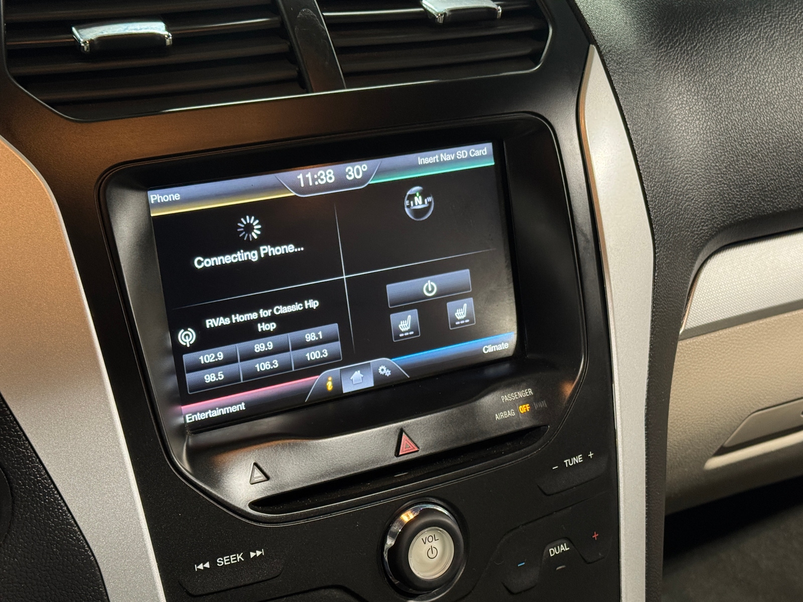 Thumbnail: 2014 Ford Explorer - 3